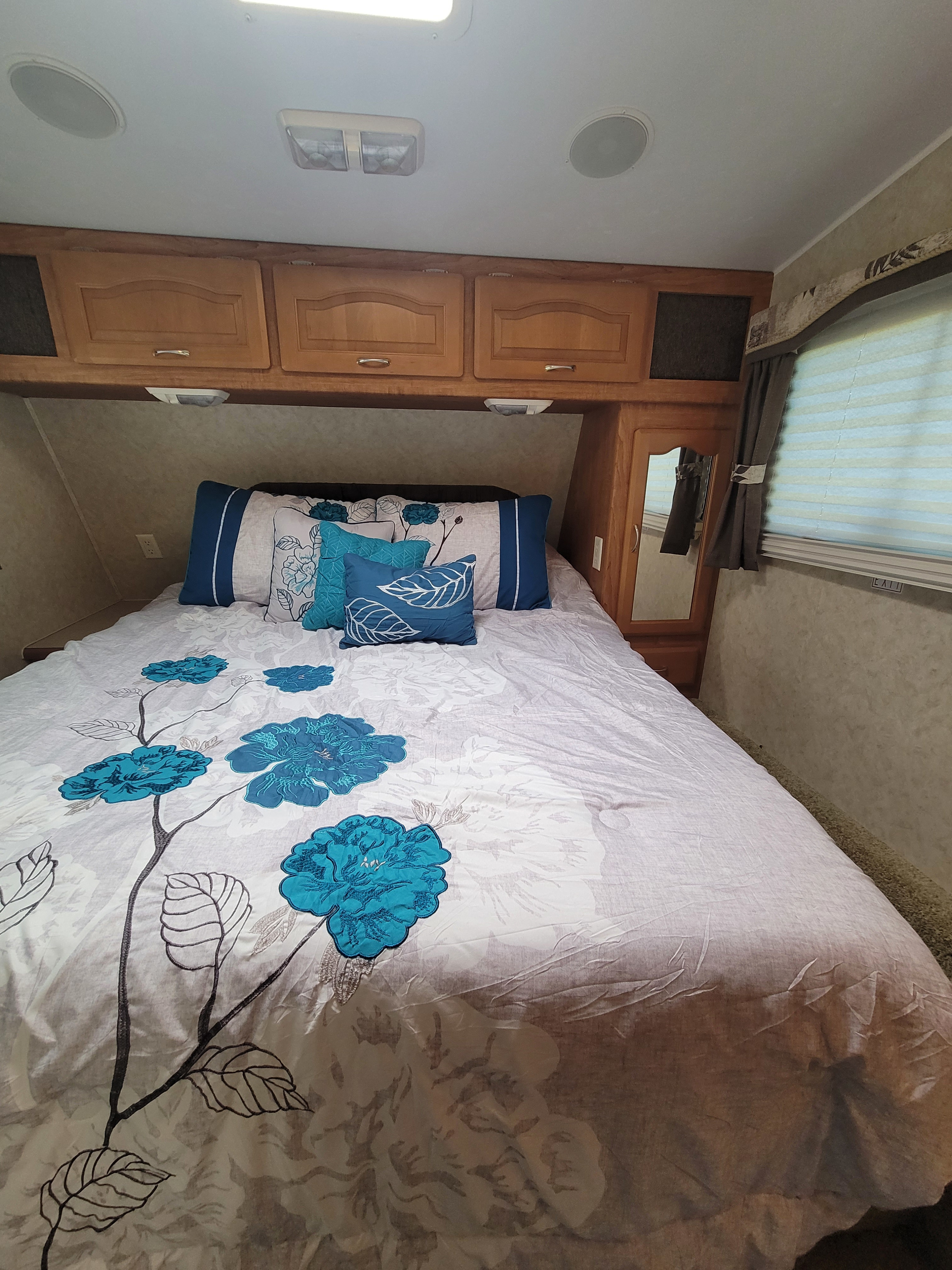 Wildcat Wildcat Fifth Wheel 2006