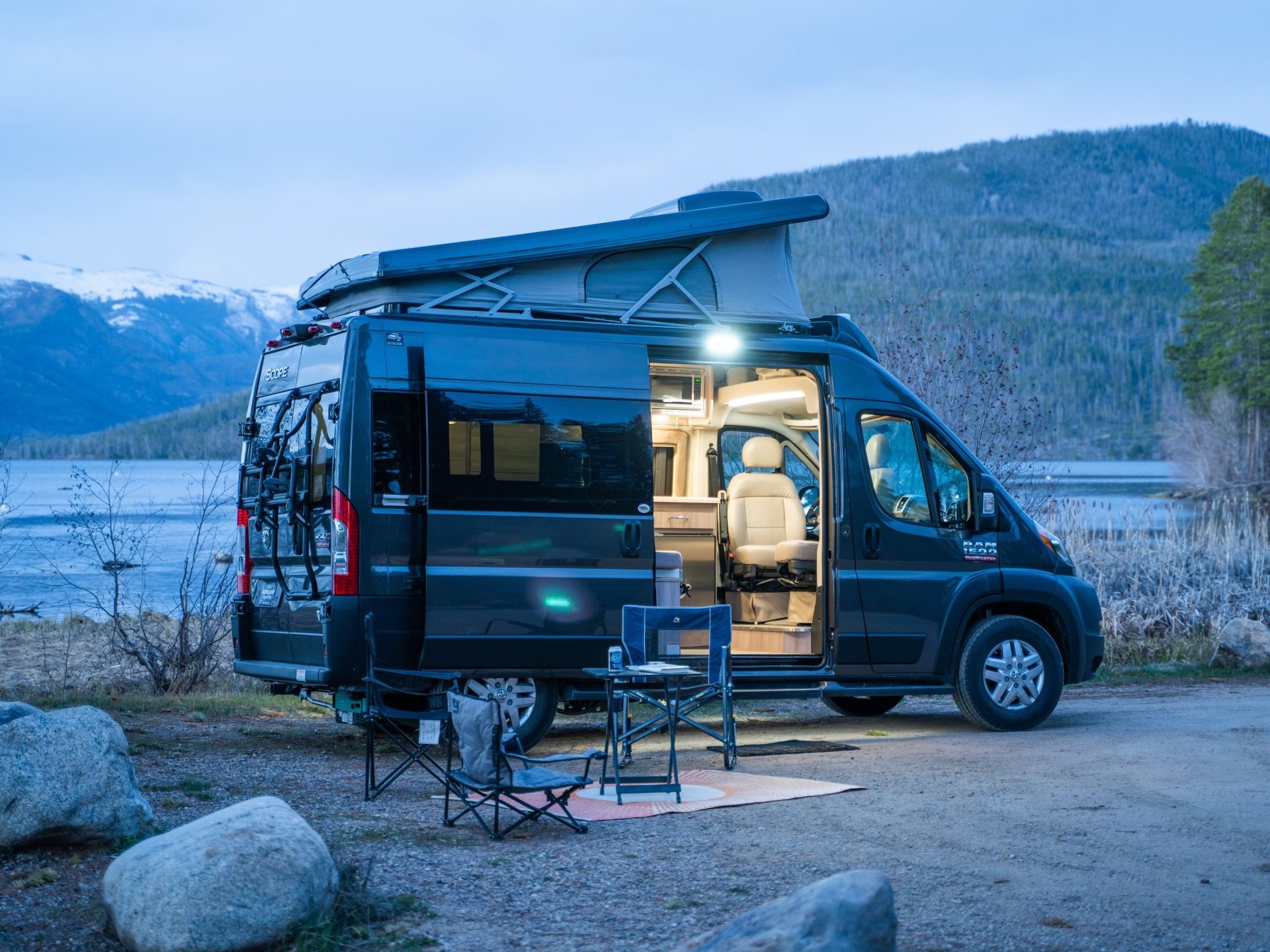 *Convenience and Luxury That Sleeps 4! 2021 Thor Scope 18T