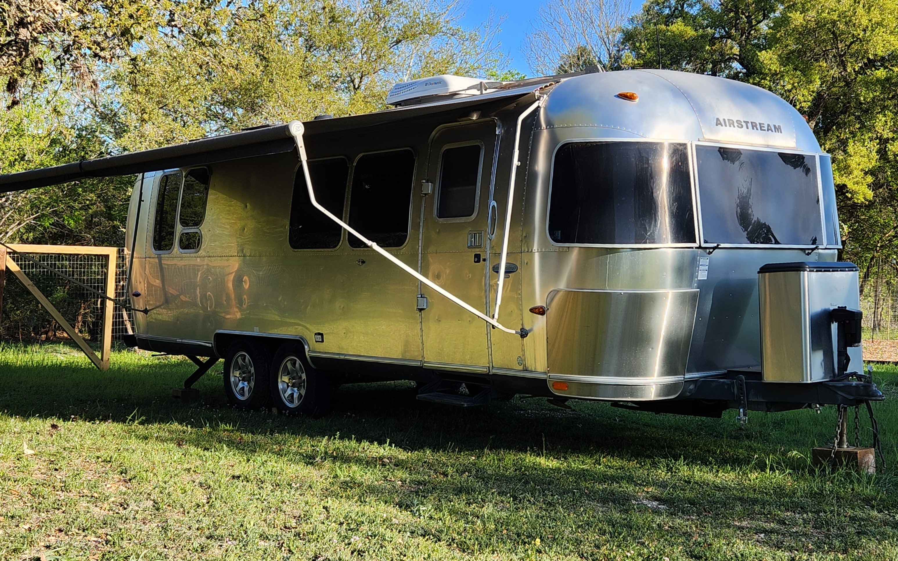 Travel trailer RV Rental 