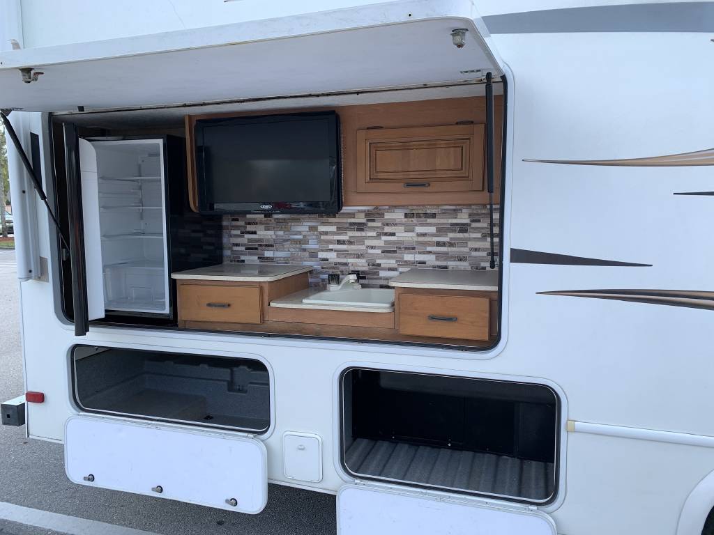 31ft Class C Recent Remodel - 7Nts+ 10% Off Ntly Rate