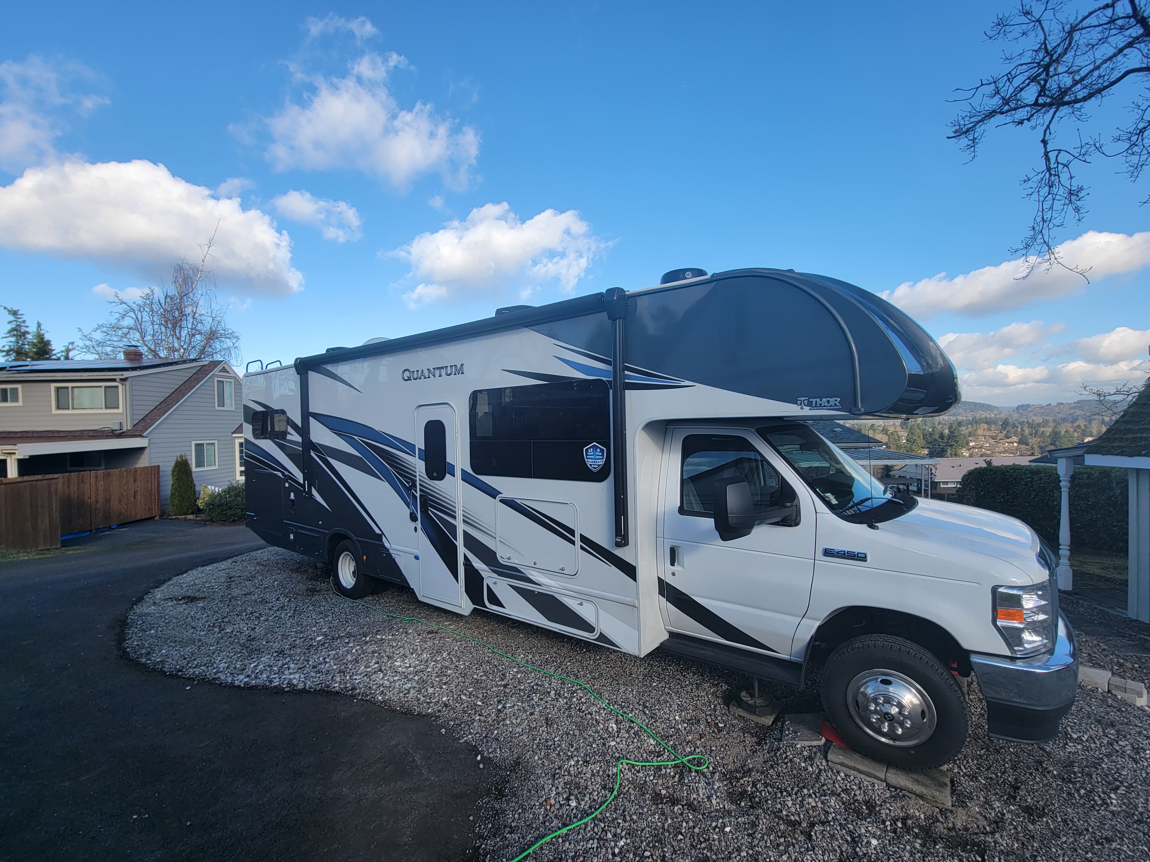2023 Fully Stocked Thor Motor Coach Quantum