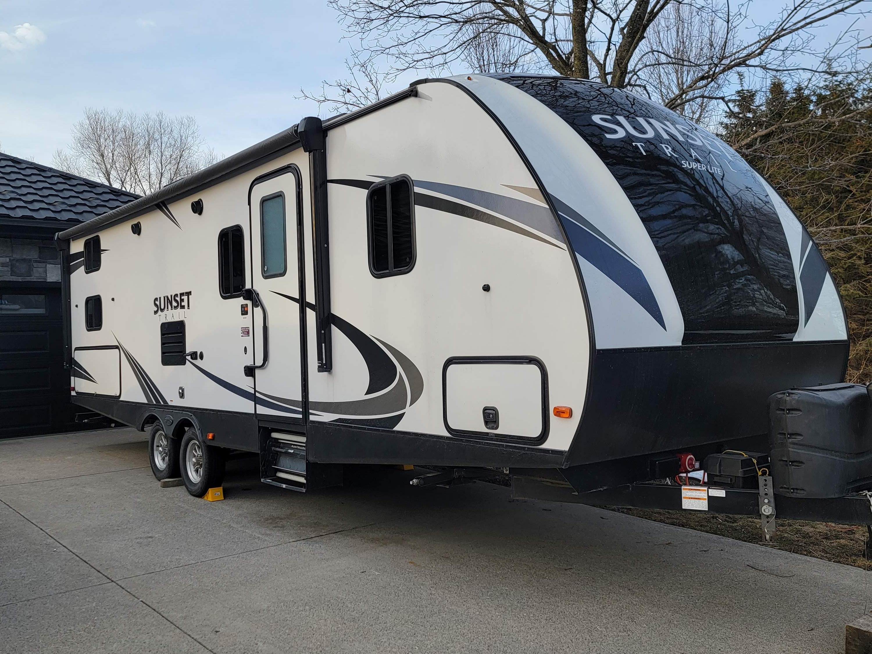 Catch the Sunset | Fully Loaded Family Bunkhouse
