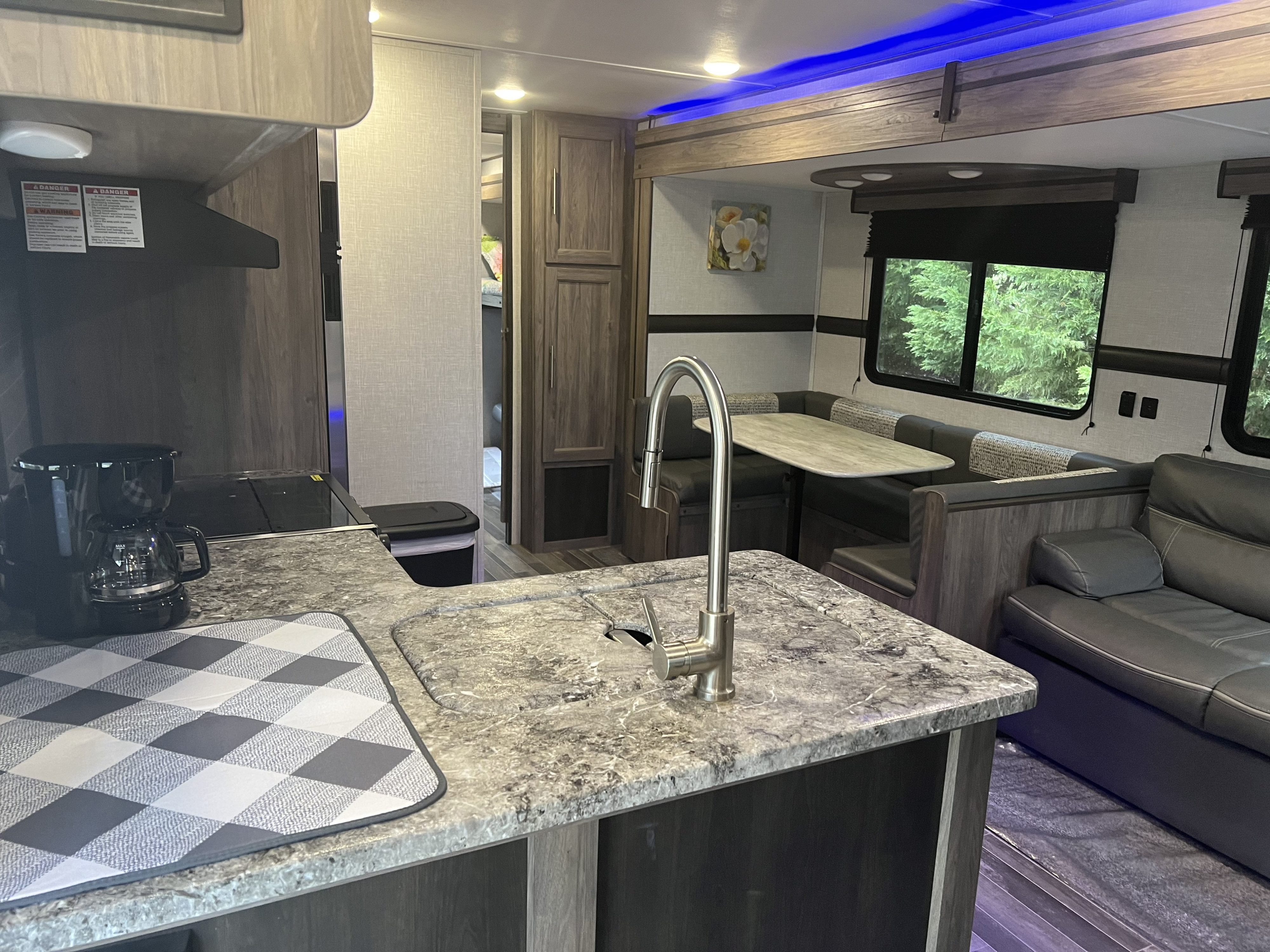 Travel trailer RV Rental 