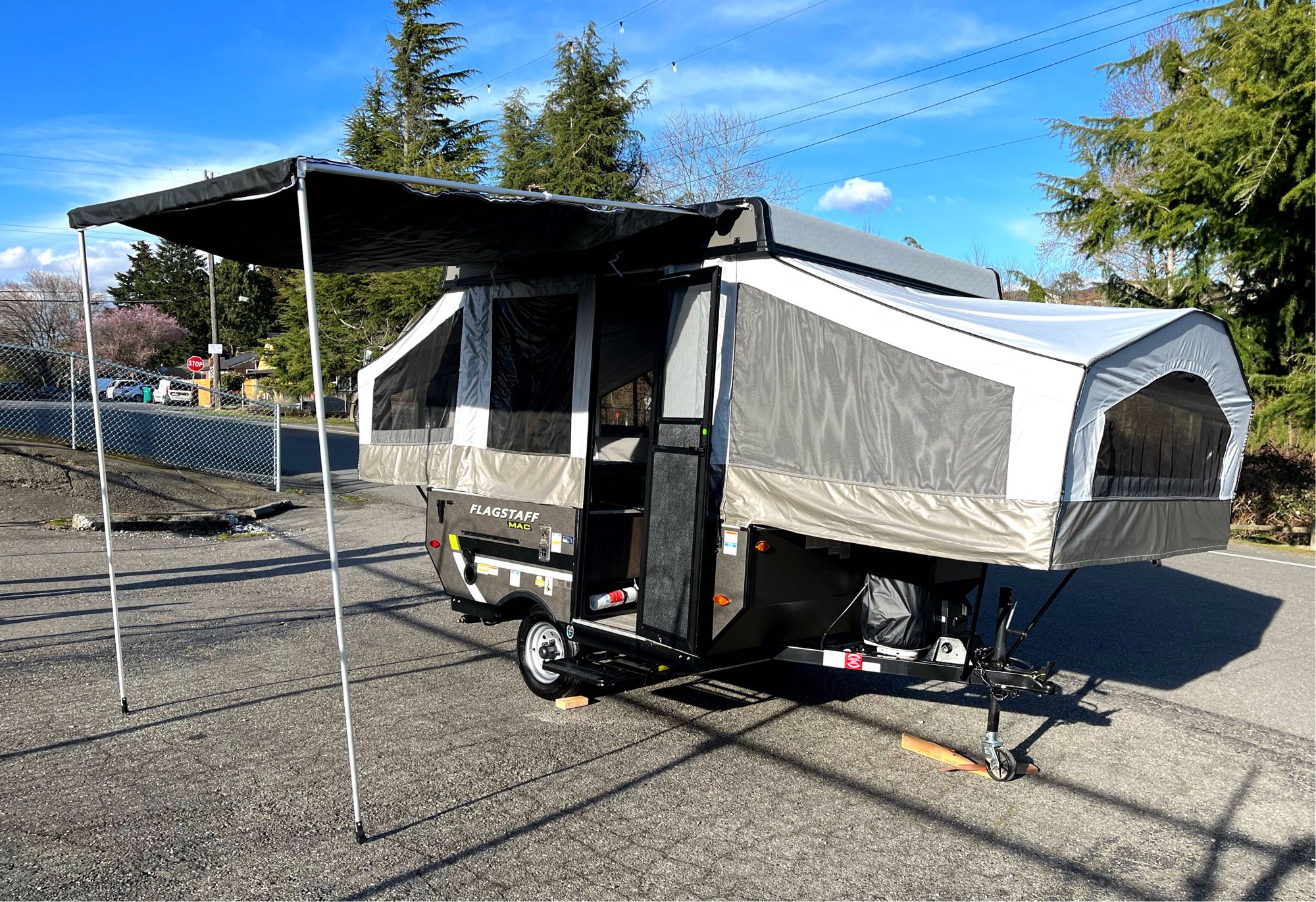 Folding trailer RV Rental 