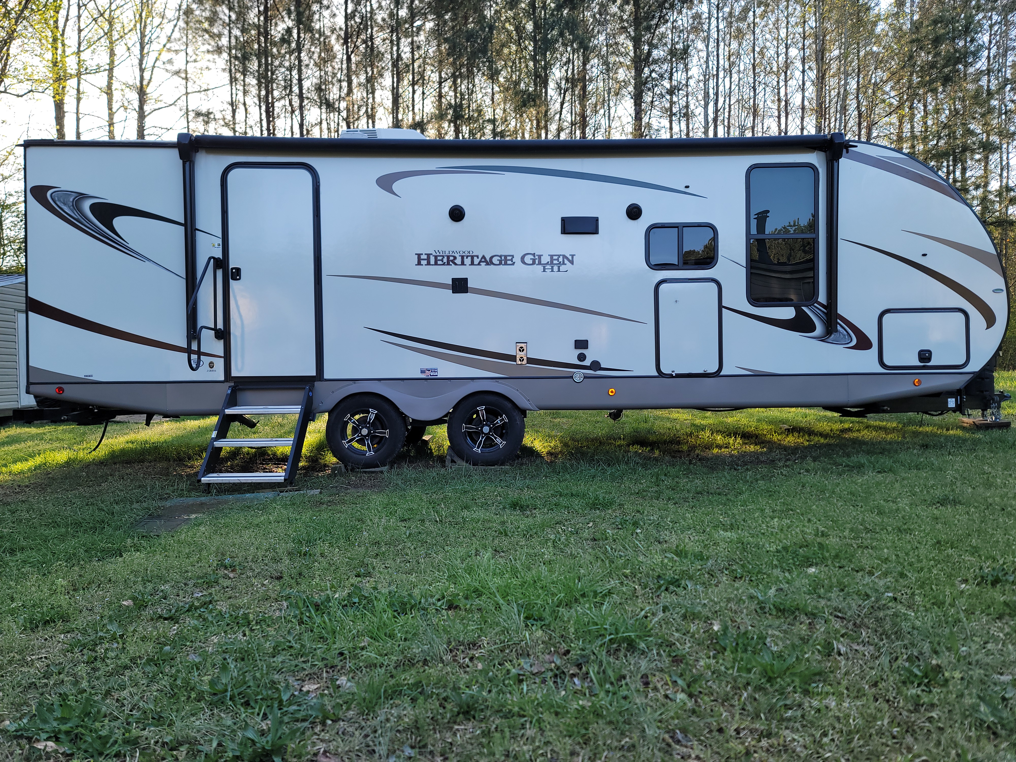 Kenneth and Melisia's 2021 Forest River Wildwood Heritage Glen 25RBHL