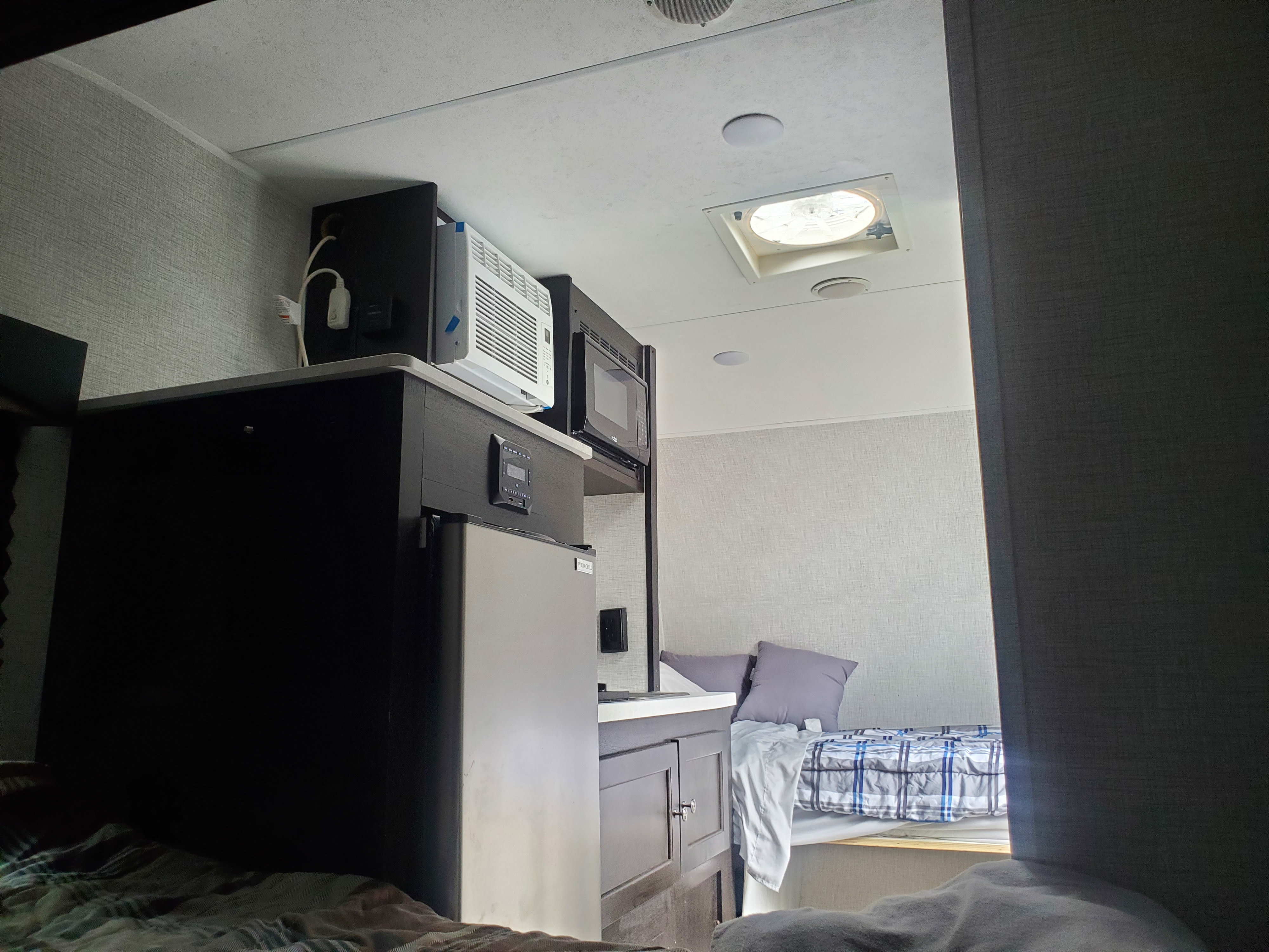 Travel trailer RV Rental 