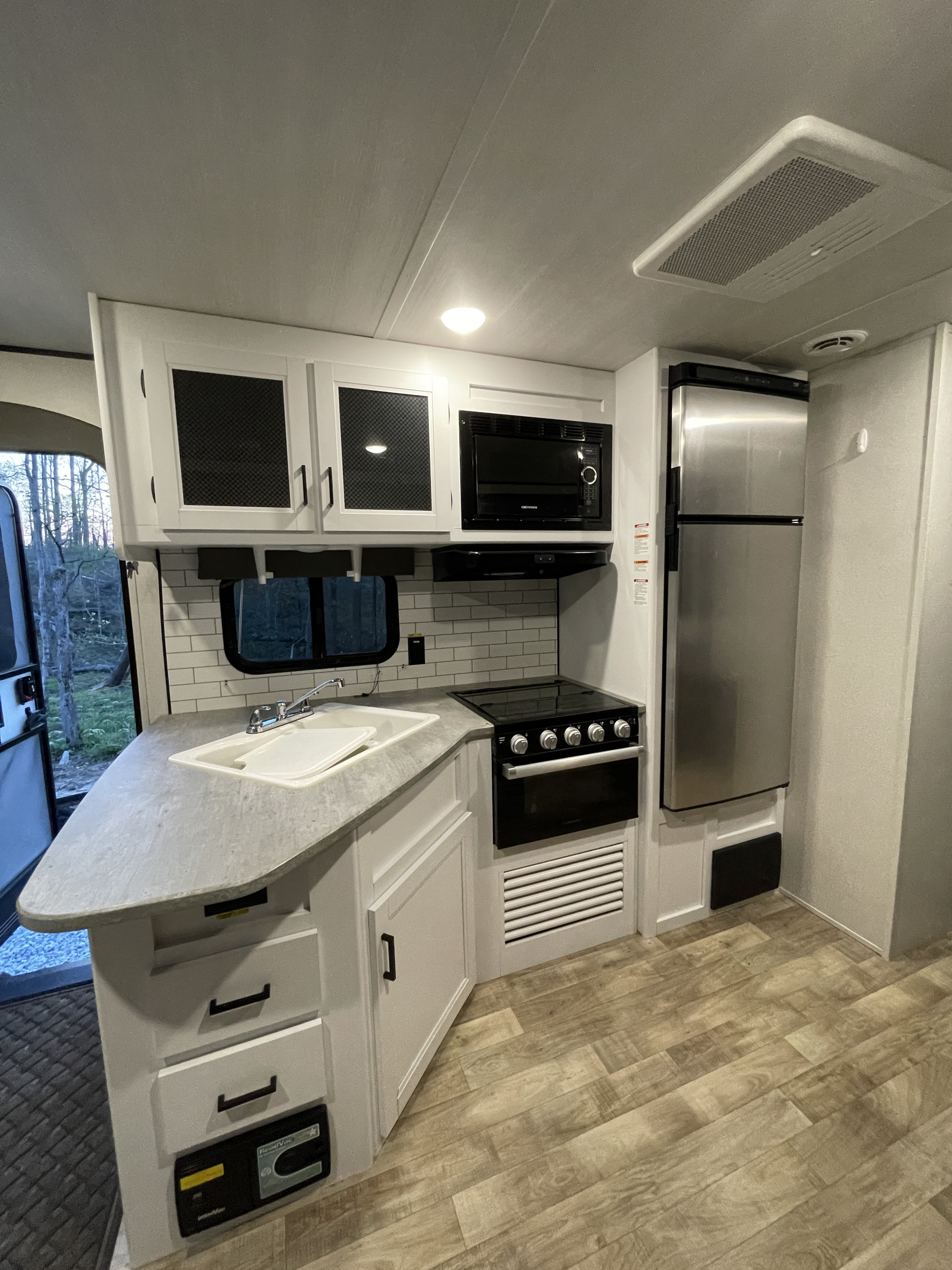 Travel trailer RV Rental 
