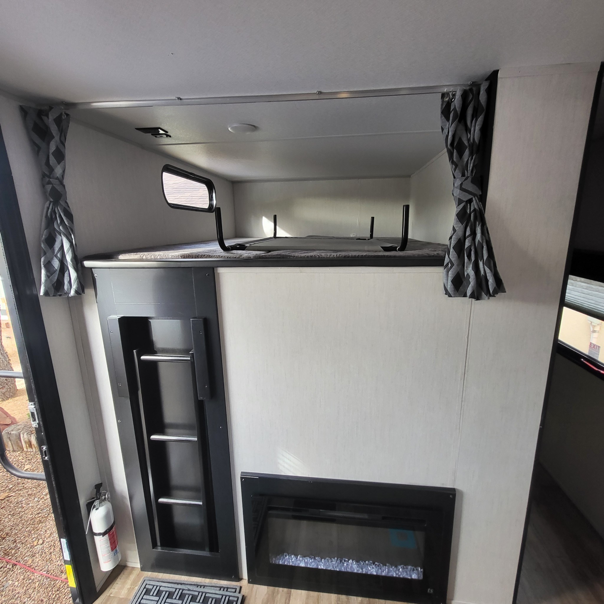 Inside an rv rental: featuring a bunk. Forest River Cherokee 2022