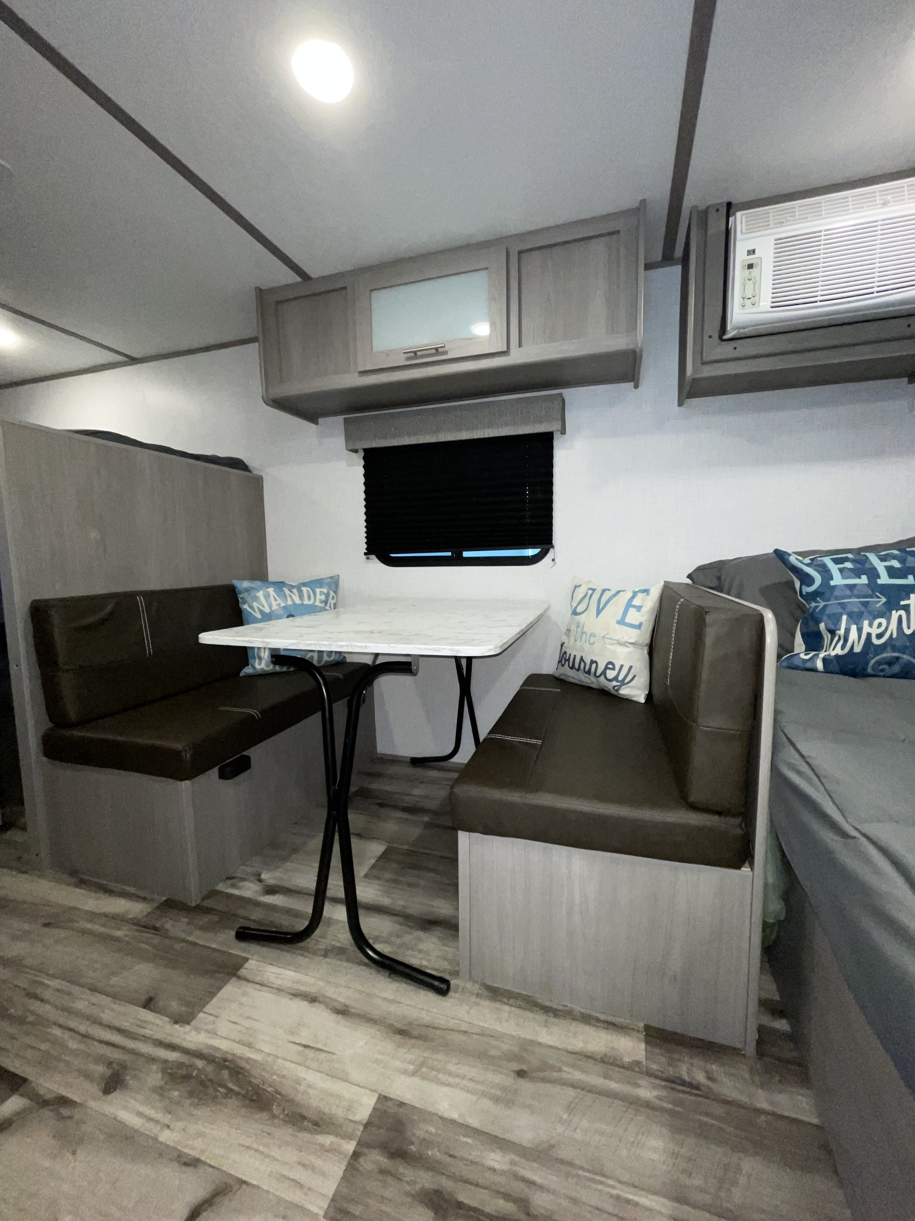 Travel trailer RV Rental 