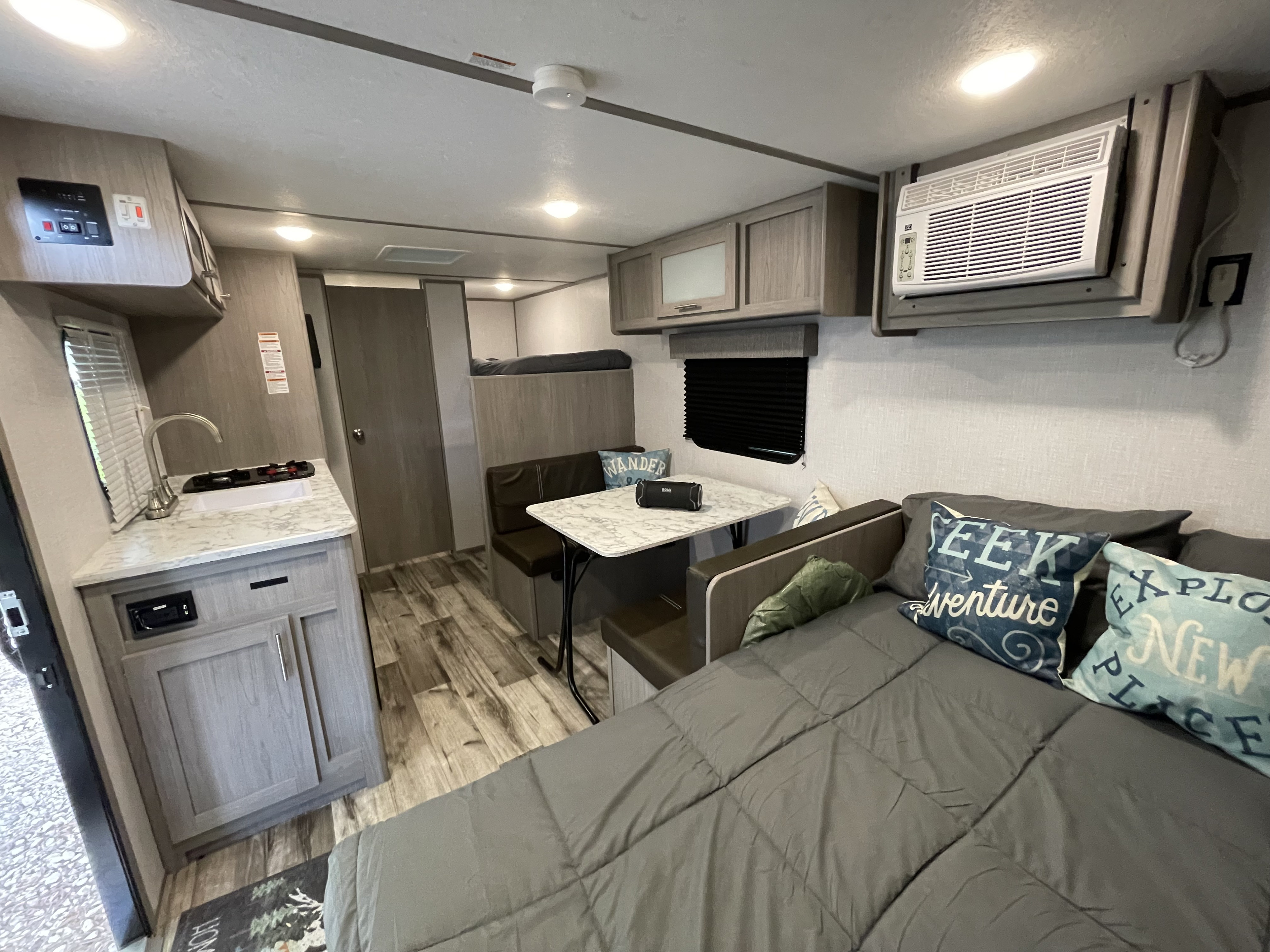 Travel trailer RV Rental 