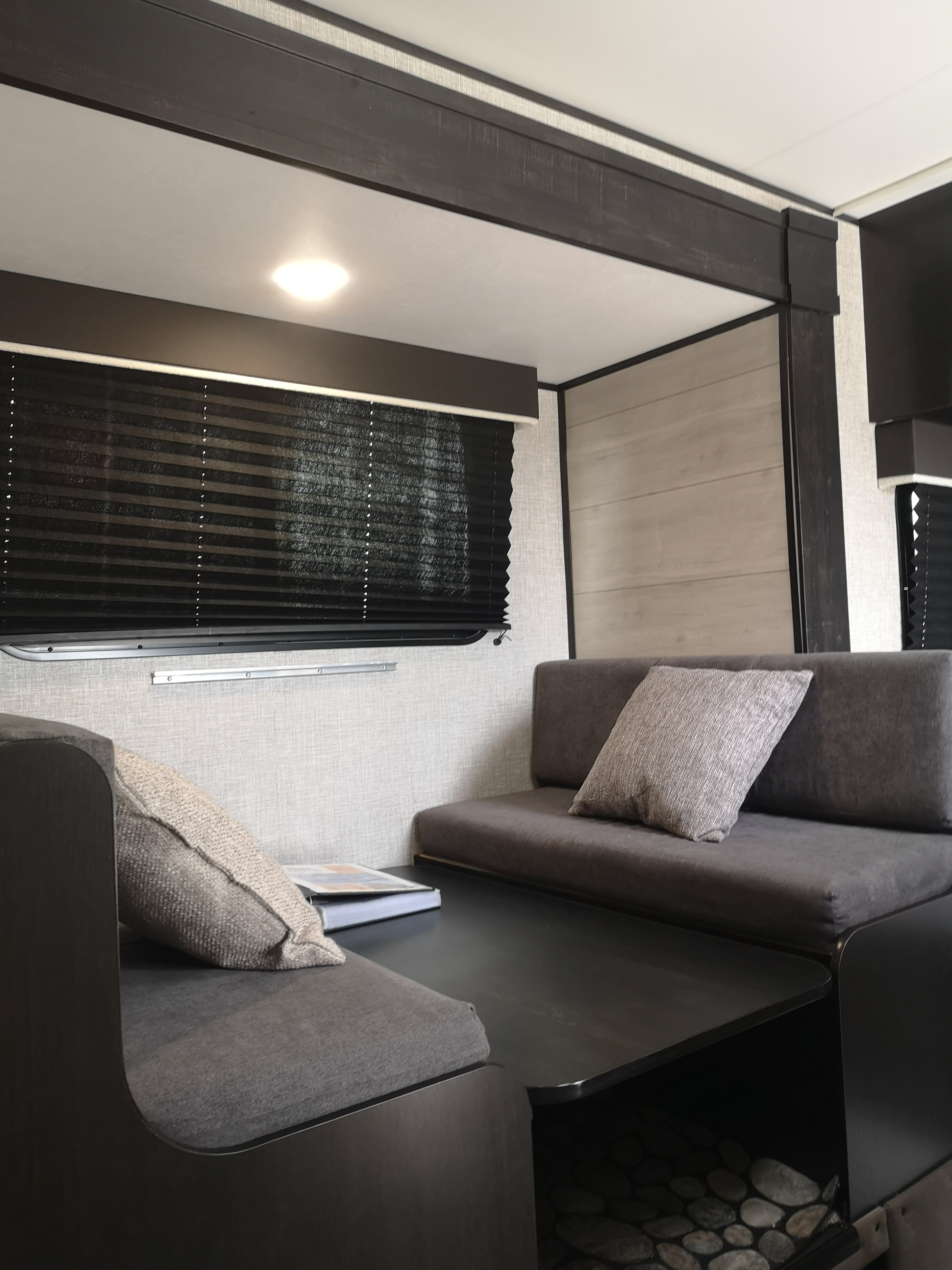 2022 Jayco Jay Flight SLX View 8 - Calgary RV Rental Details