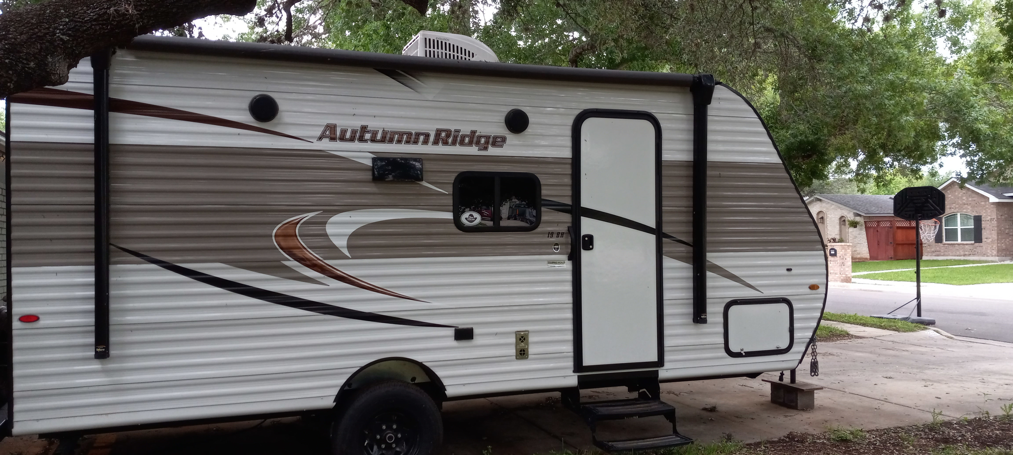 Travel trailer RV Rental 