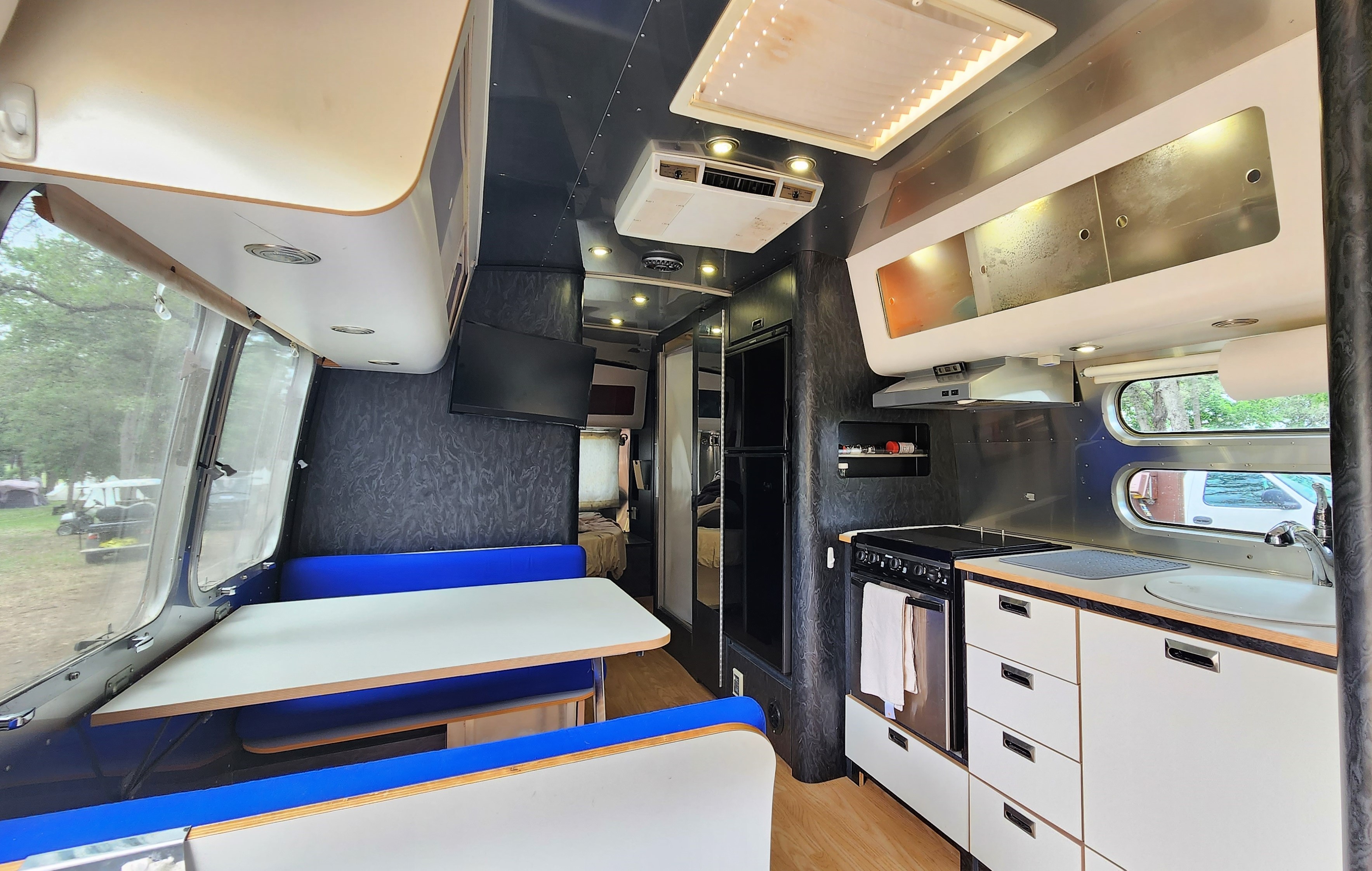 Travel trailer RV Rental 