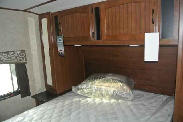 Primary Bedroom. Jayco White Hawk 2016