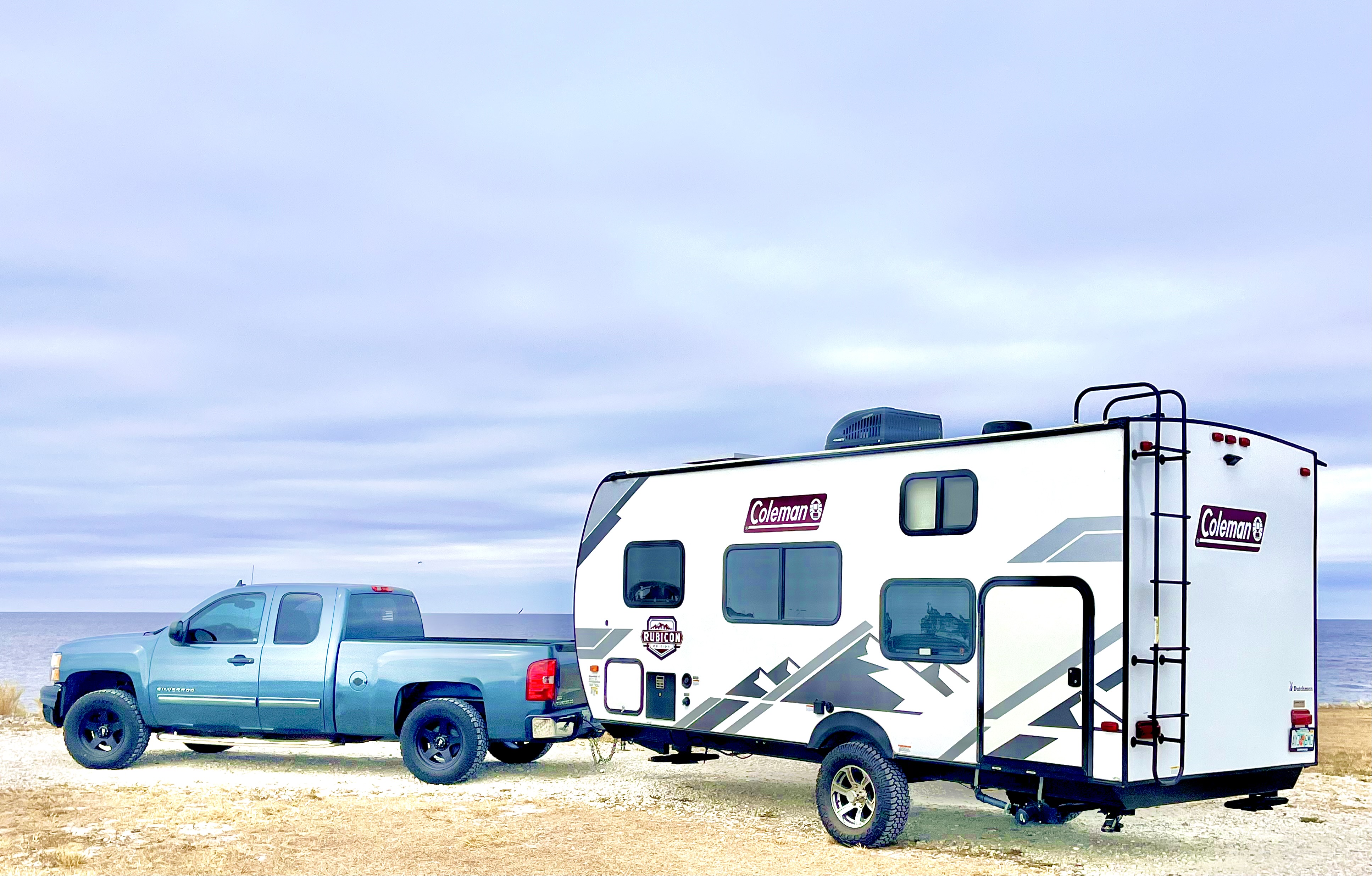 Travel trailer RV Rental 