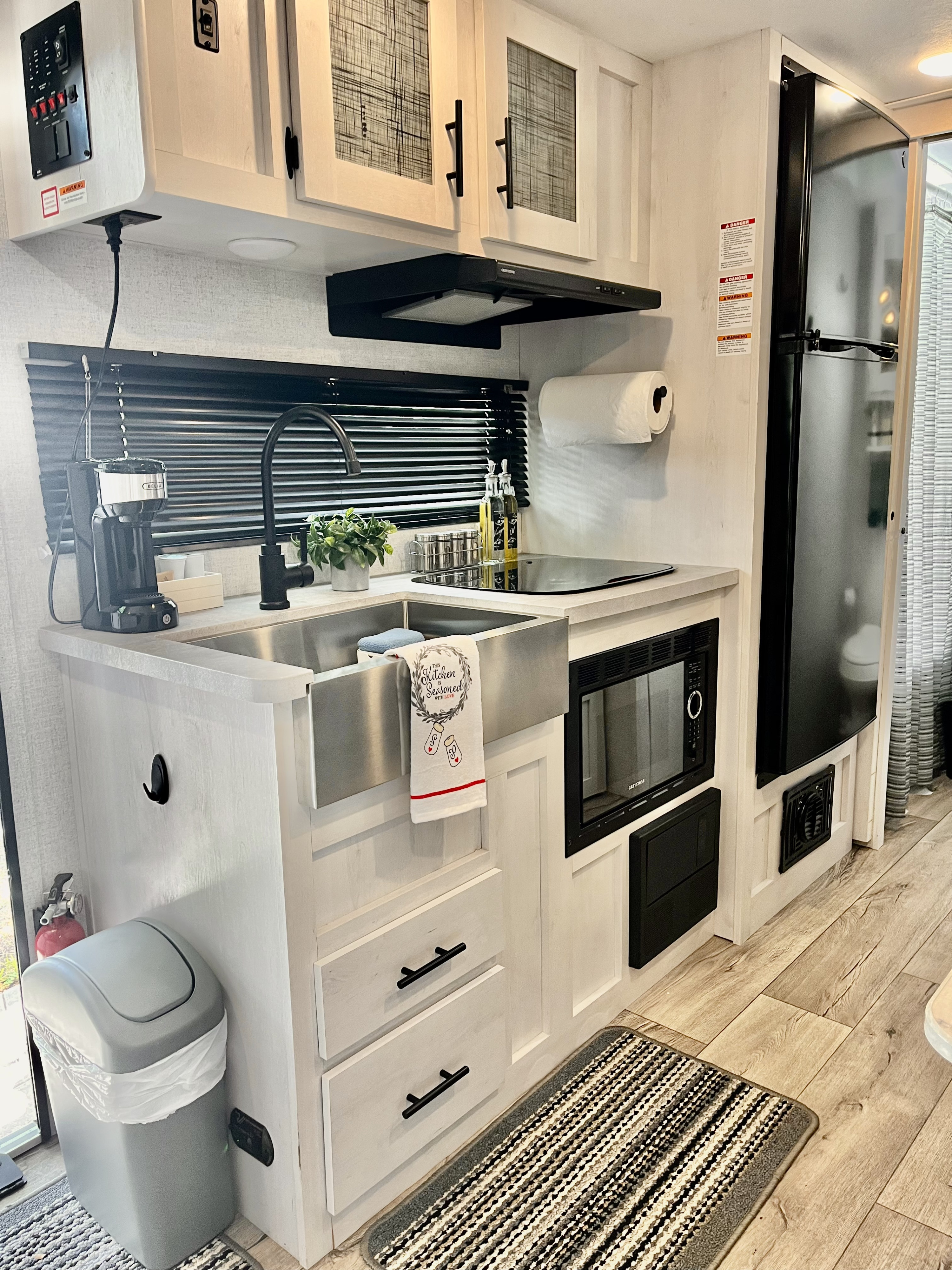 Travel trailer RV Rental 