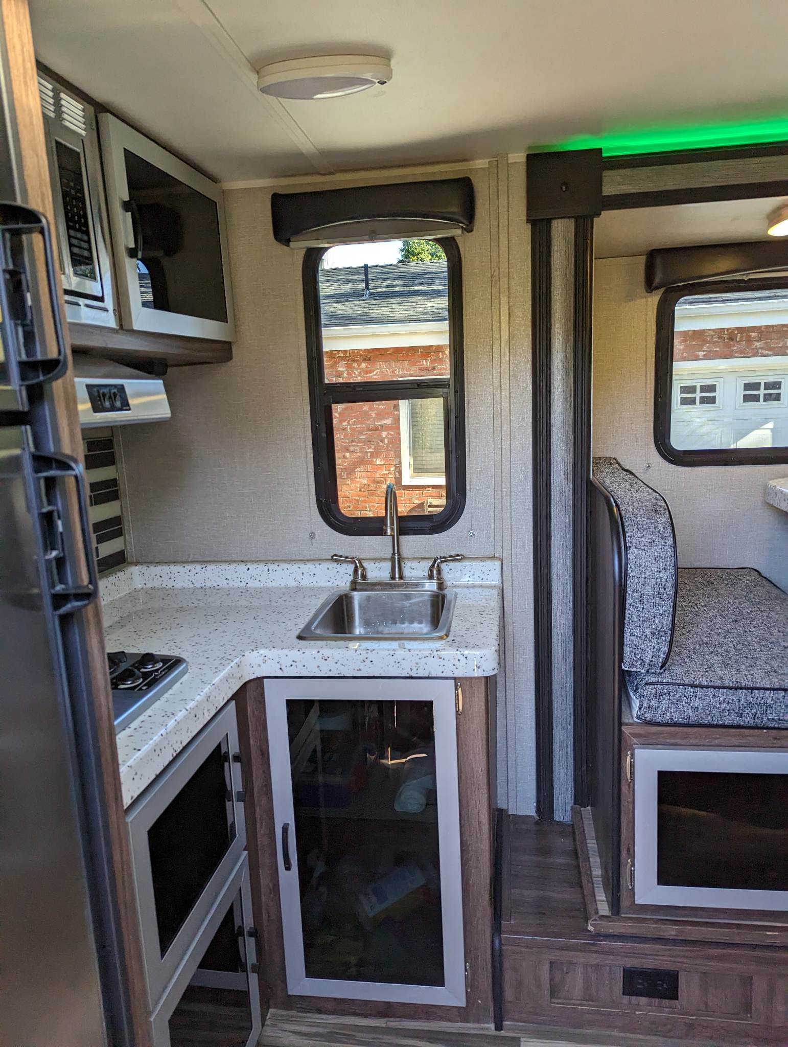 Travel trailer RV Rental 