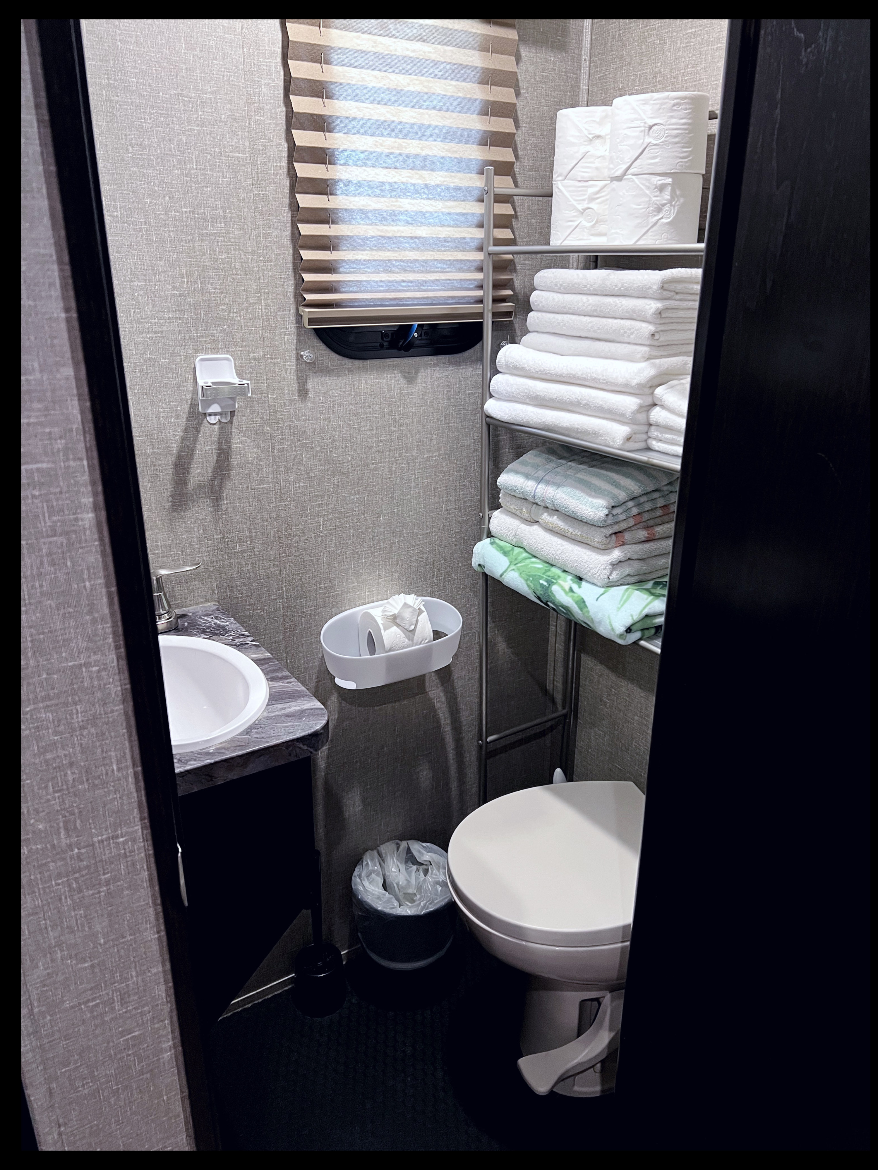 Toy hauler RV Rental 