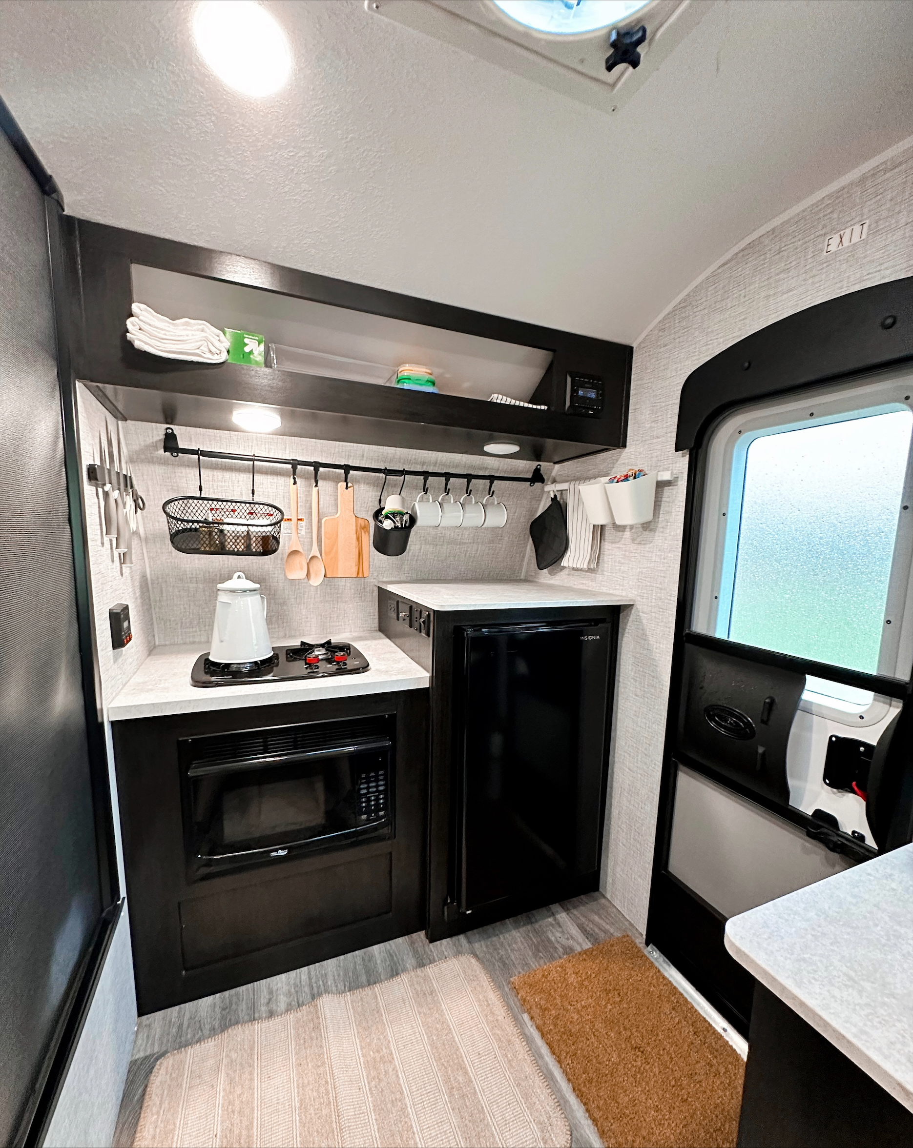 Travel trailer RV Rental 