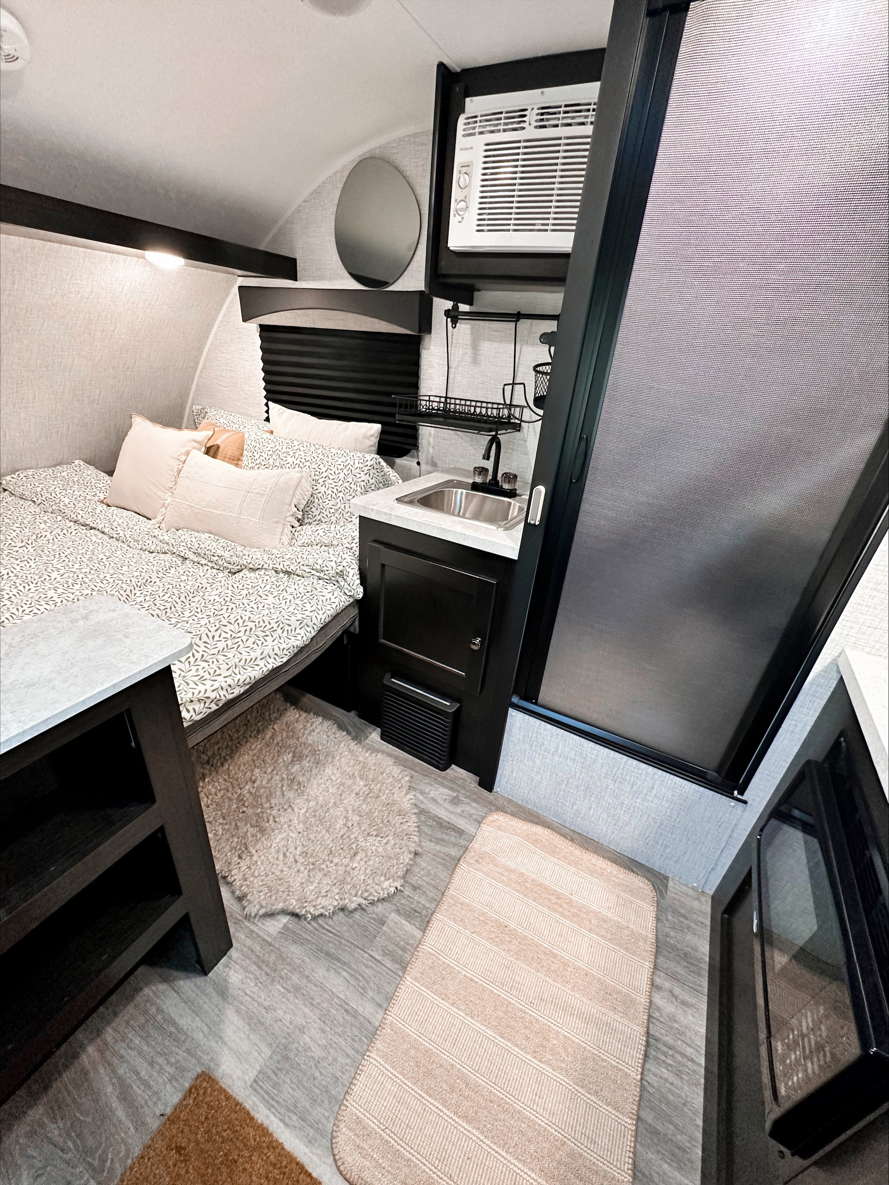 Travel trailer RV Rental 