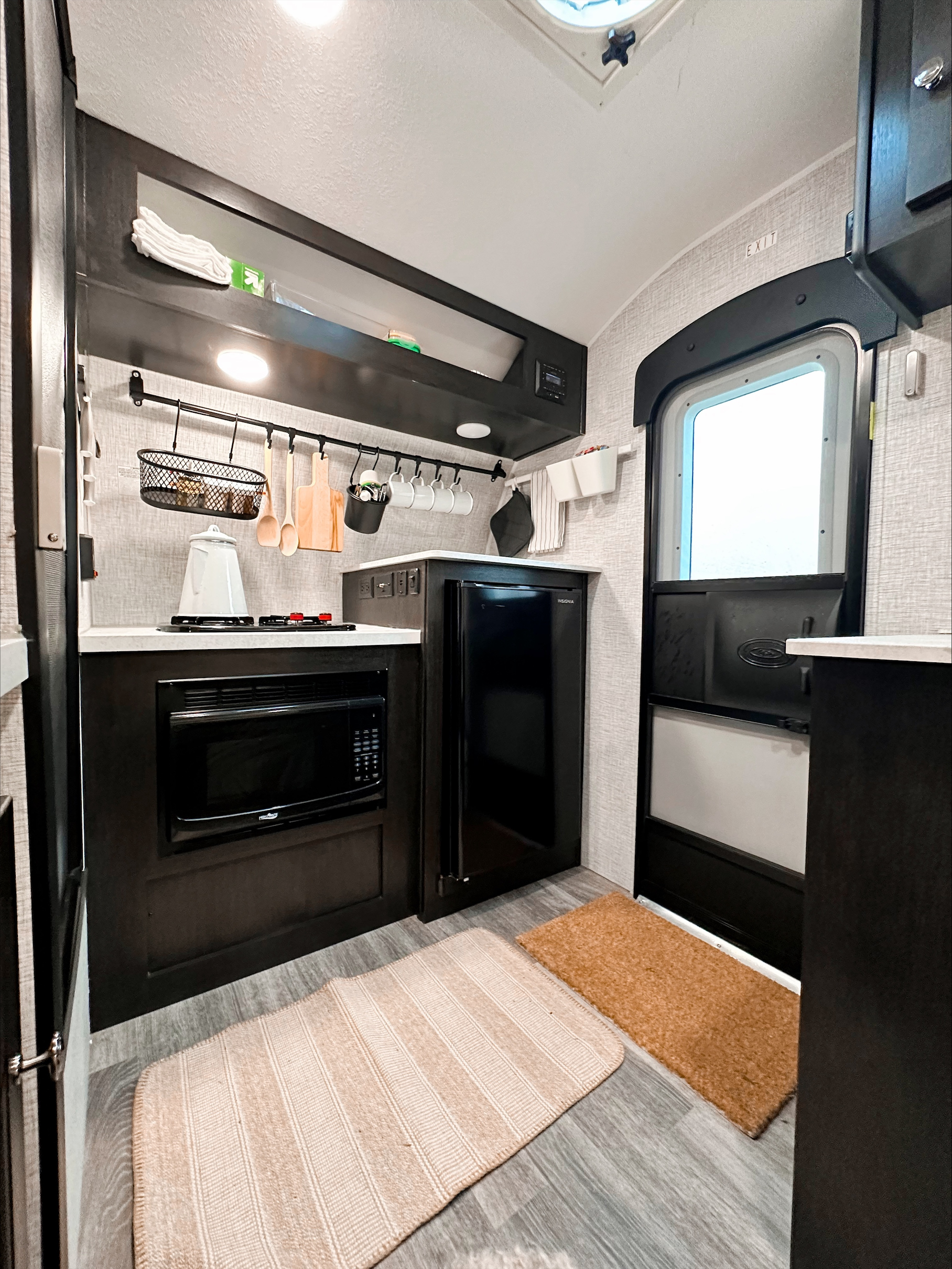 Travel trailer RV Rental 