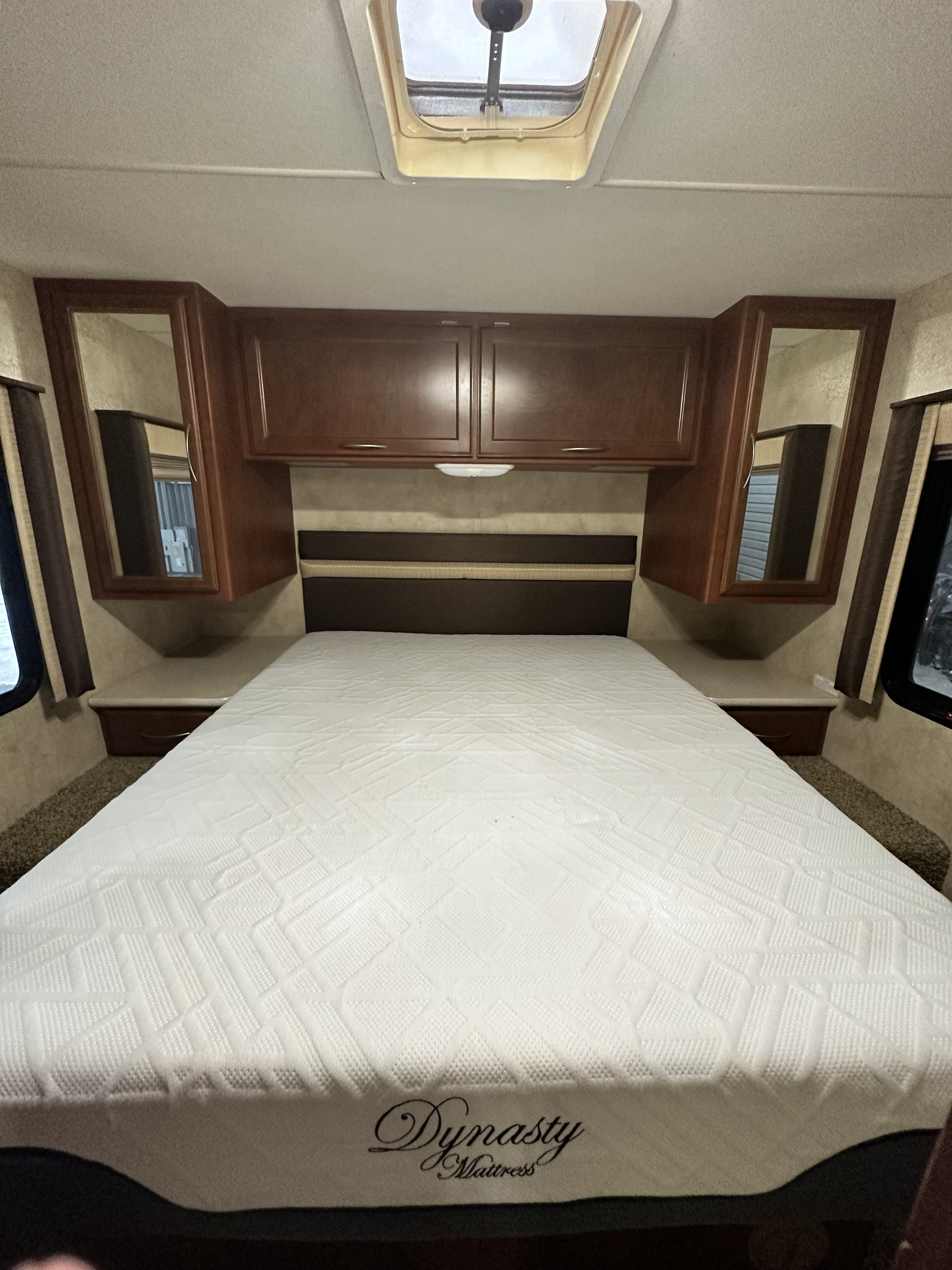 A.C.E. A.C.E. Motorhome 2012