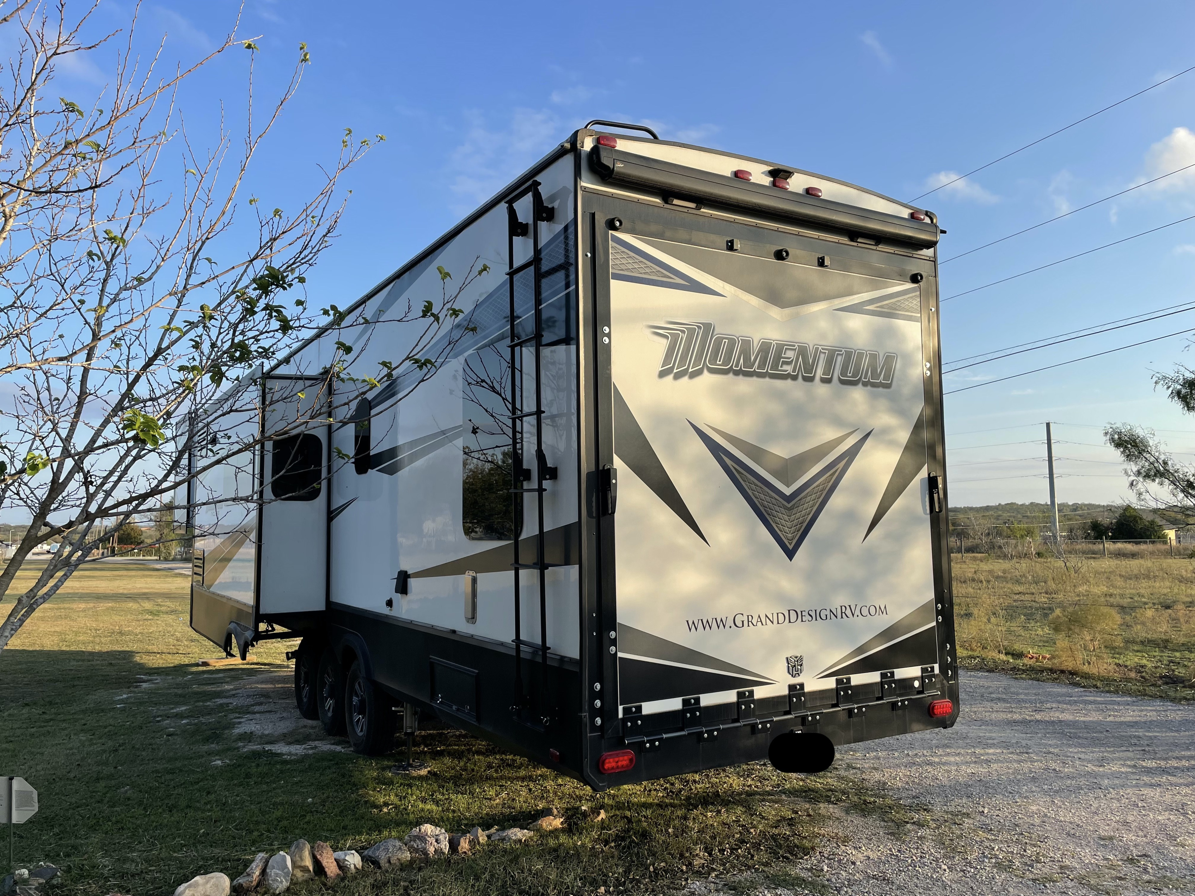 Toy hauler RV Rental 
