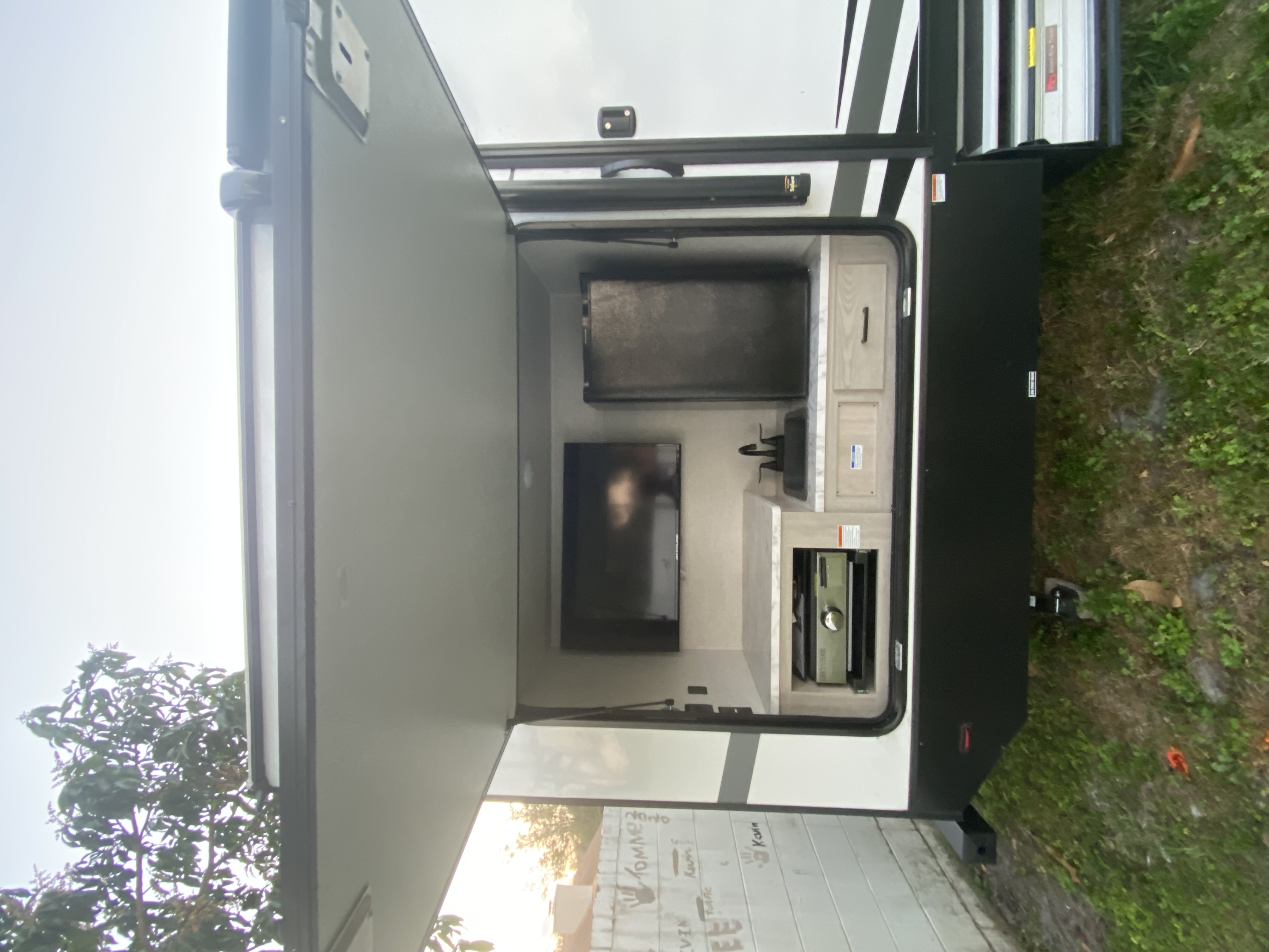 Travel trailer RV Rental 