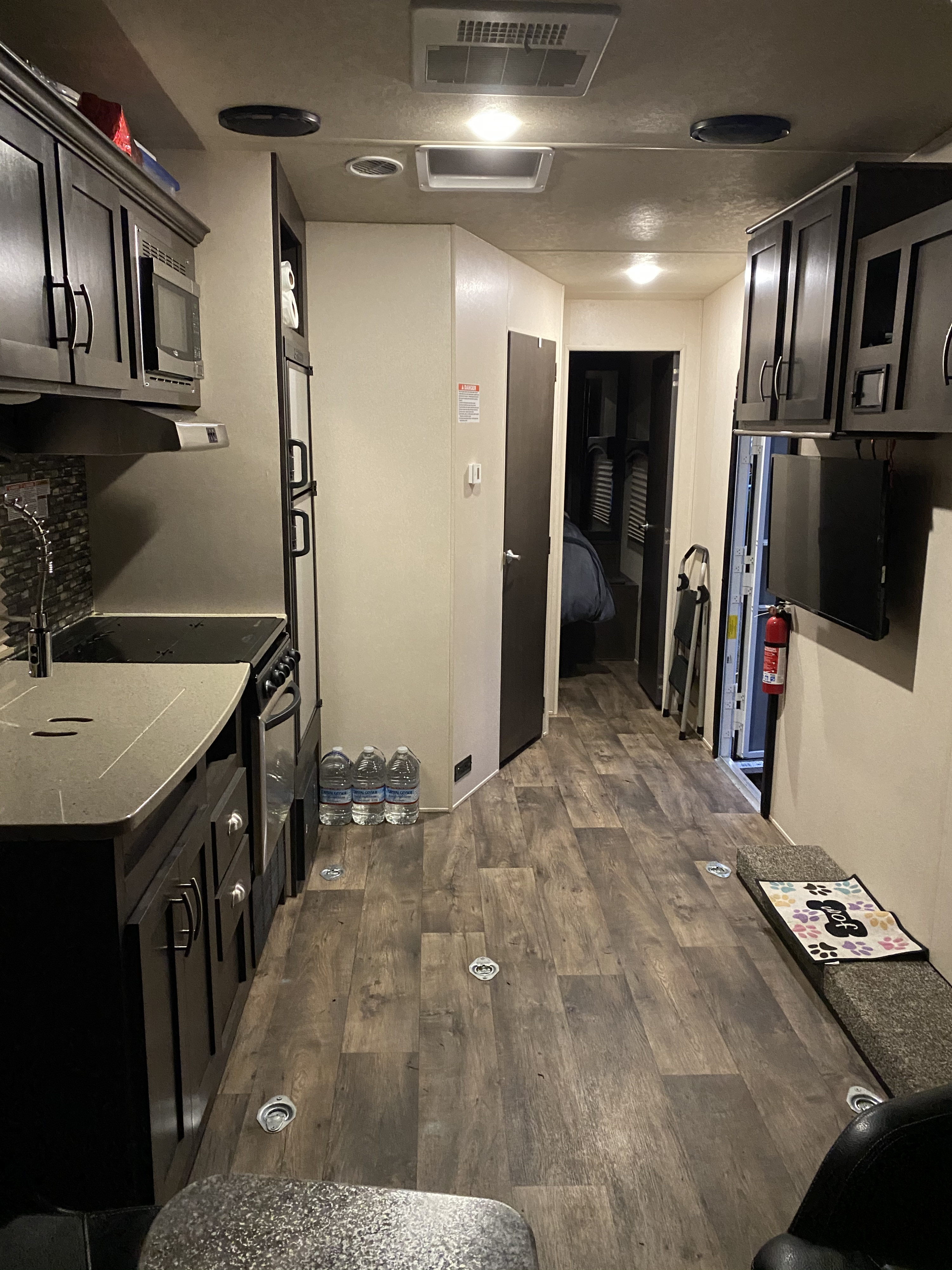 47” tv . Forest River Shockwave 2019