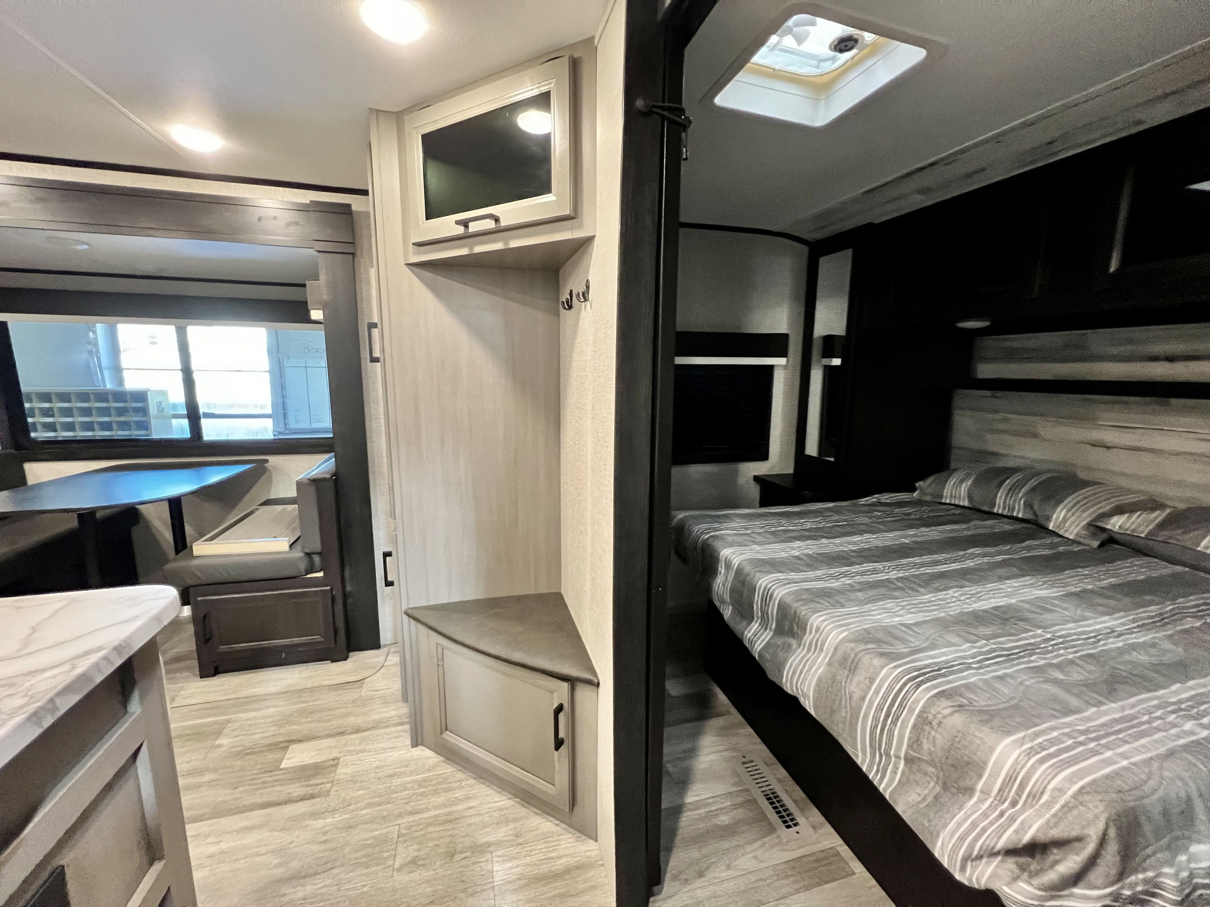 Jayco Jay Feather 2022