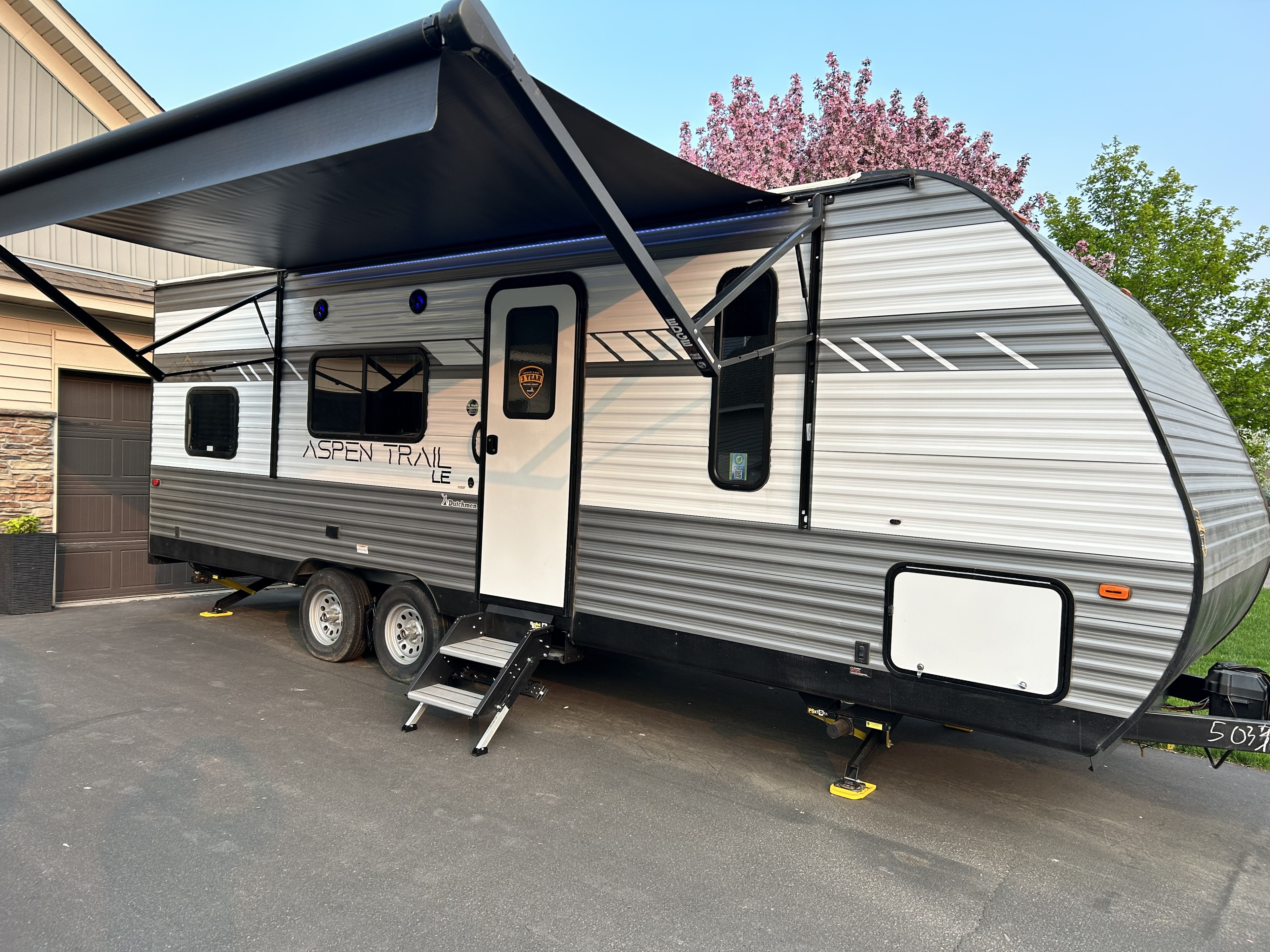 Modern, Clean, Smoke-Free, Pet-Friendly, Family RV w/Add-On Options
