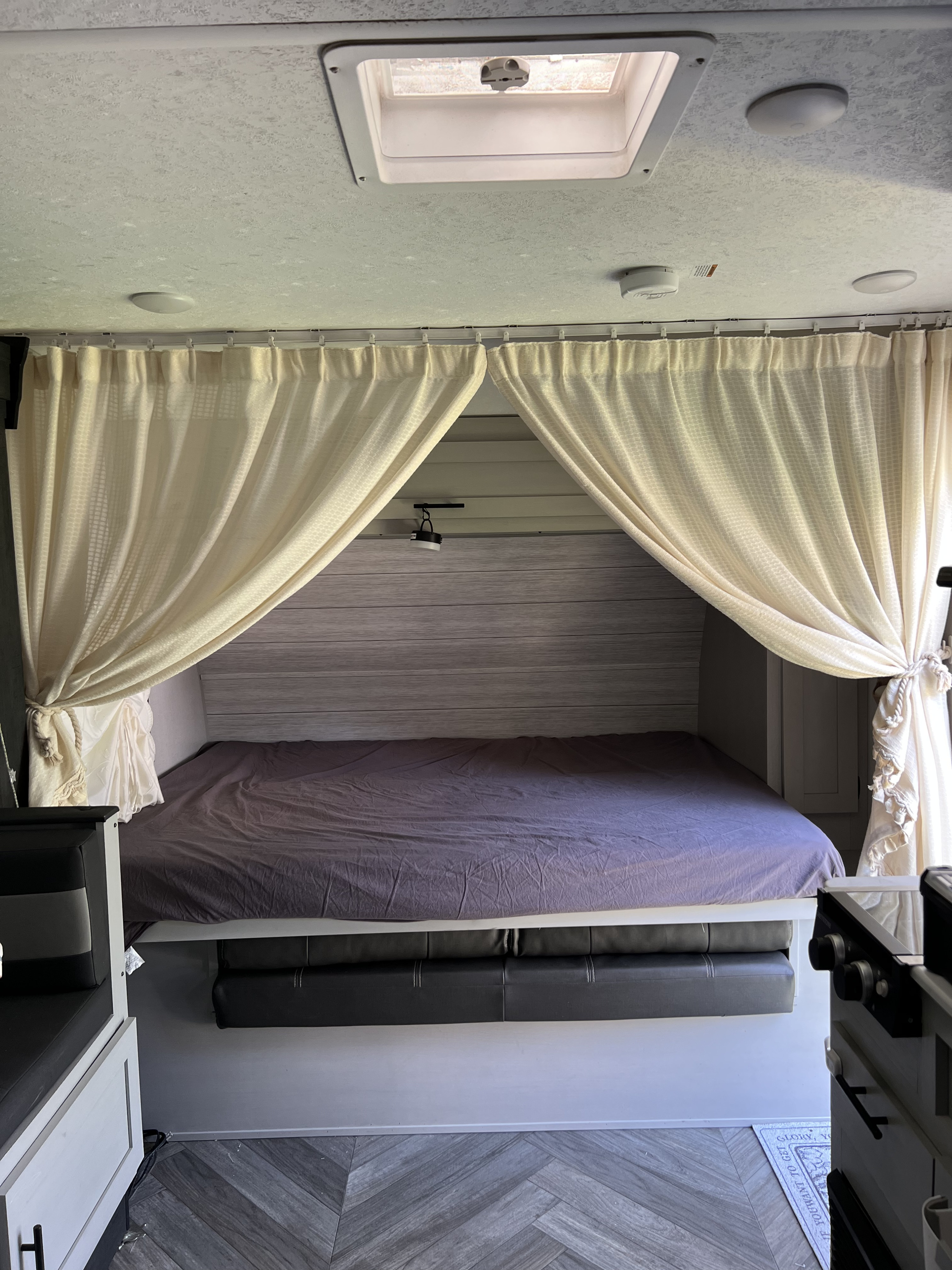 Travel trailer RV Rental 