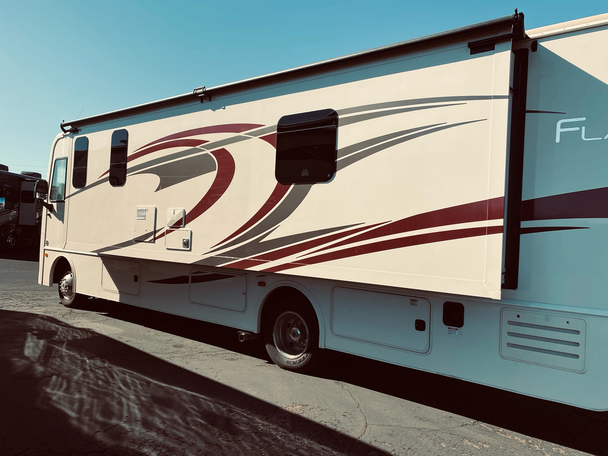 2020 Flair-Fleetwood Motorhome 32S with two full size baths.
