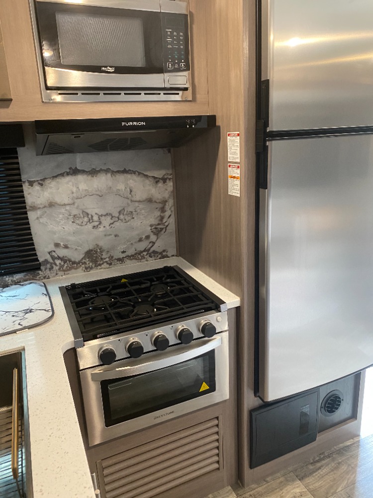 Travel trailer RV Rental 