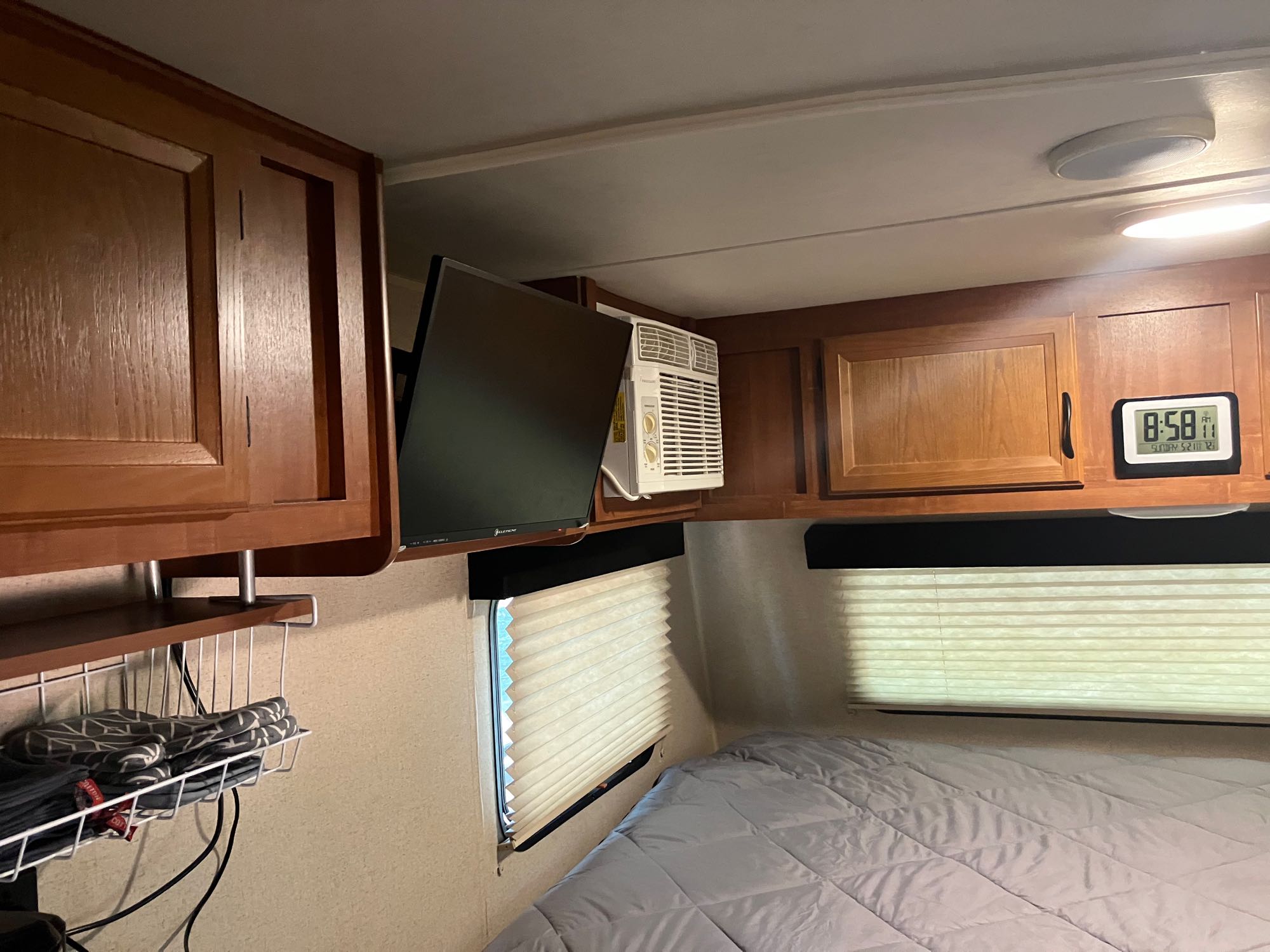 Tv with DVD player. Ac works very well. . Jayco Jay Flight SLX 2015