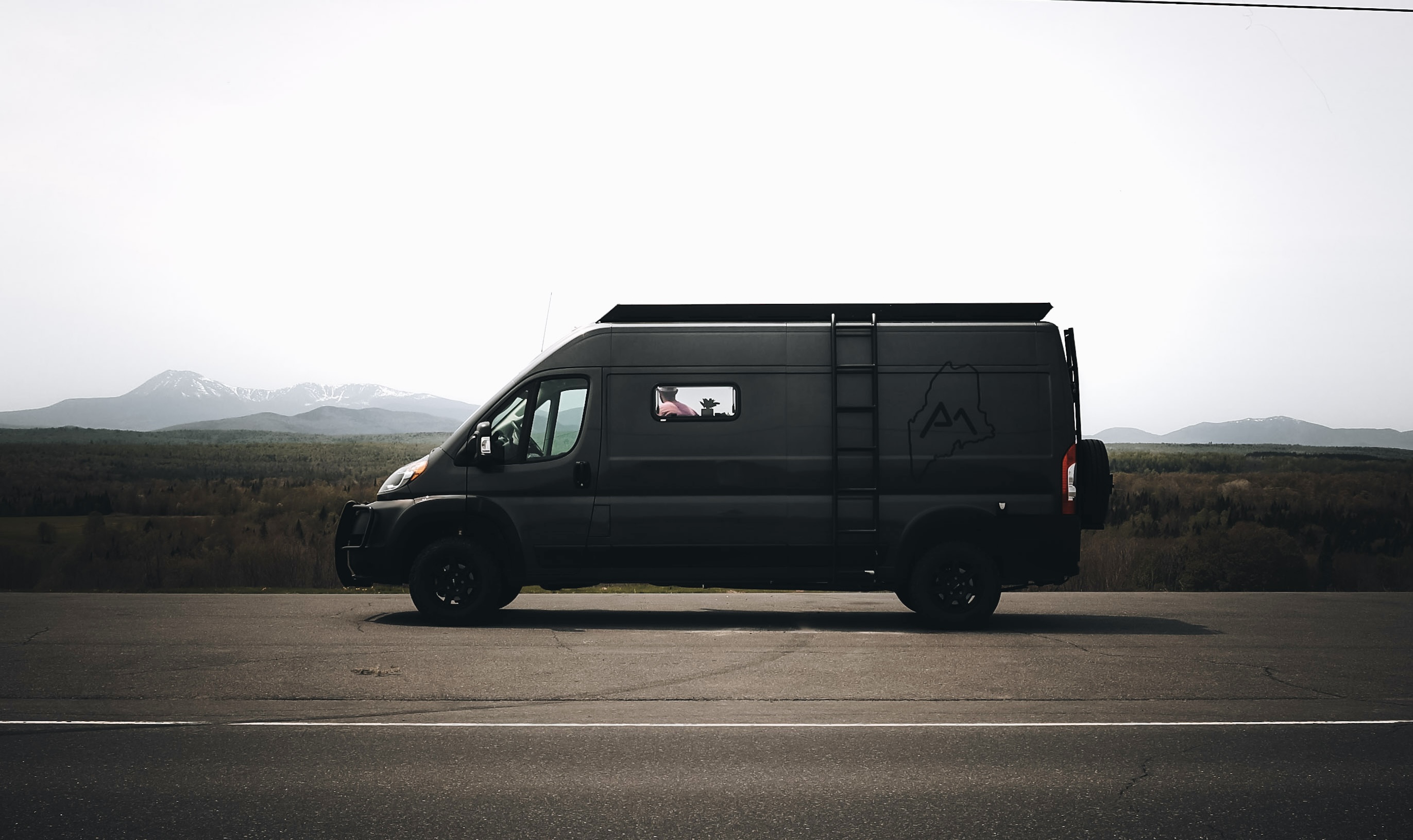 "Kineo" Off-Grid Adventure Van