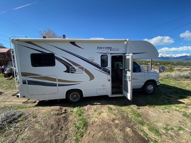 2015 Thor Chateau 22E "Cloud Cruiser"