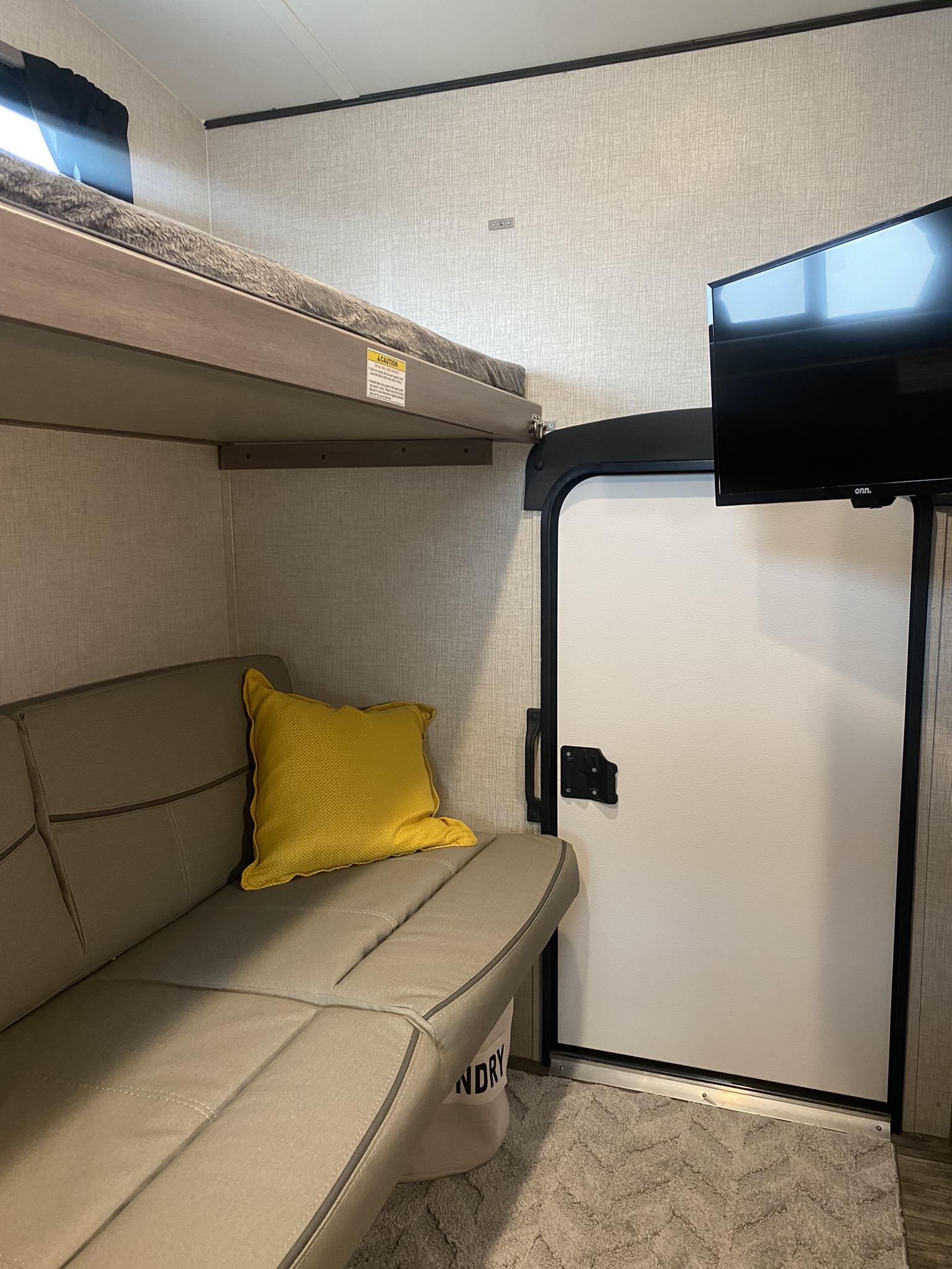 Travel trailer RV Rental 
