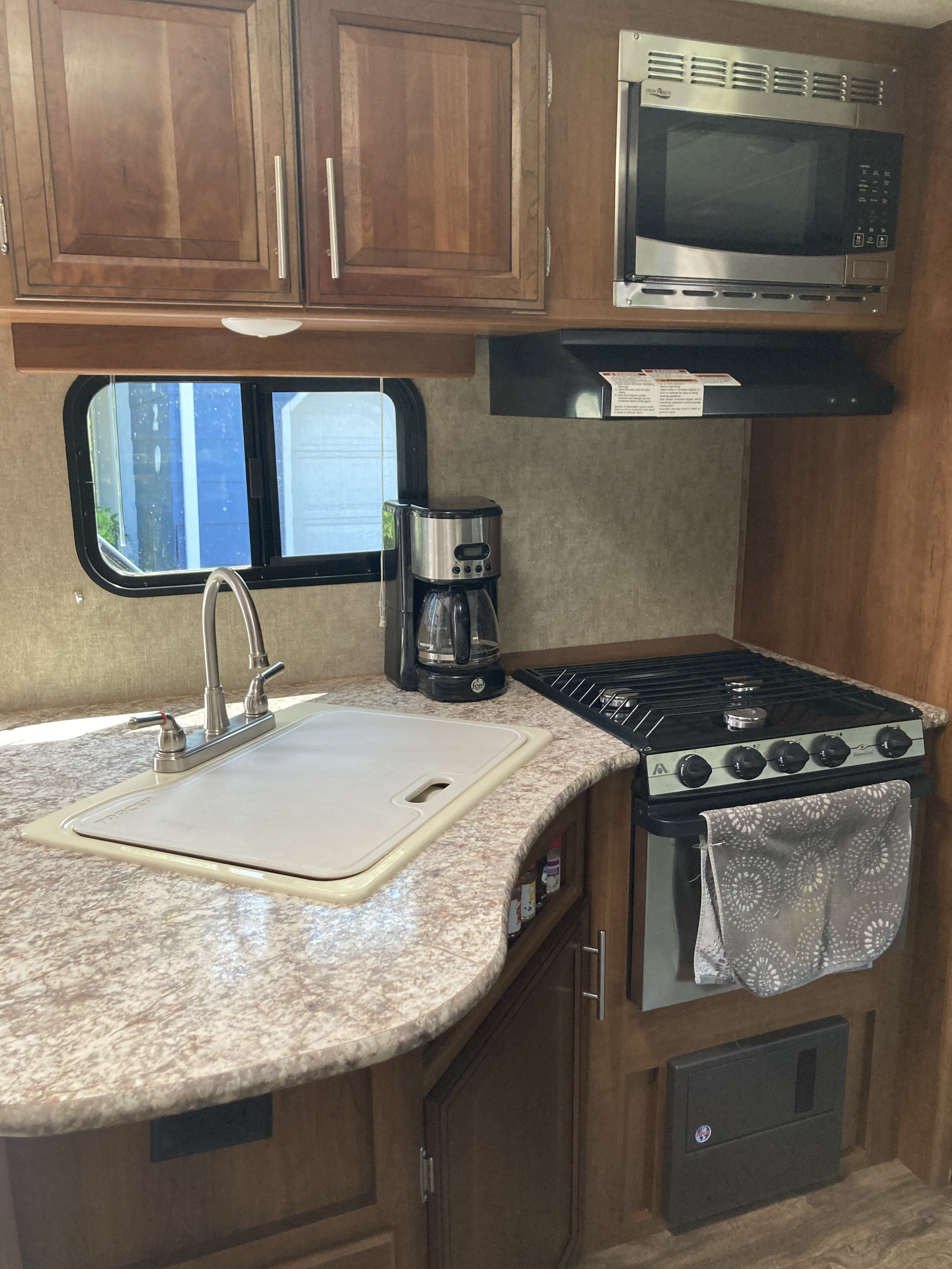 Travel trailer RV Rental 
