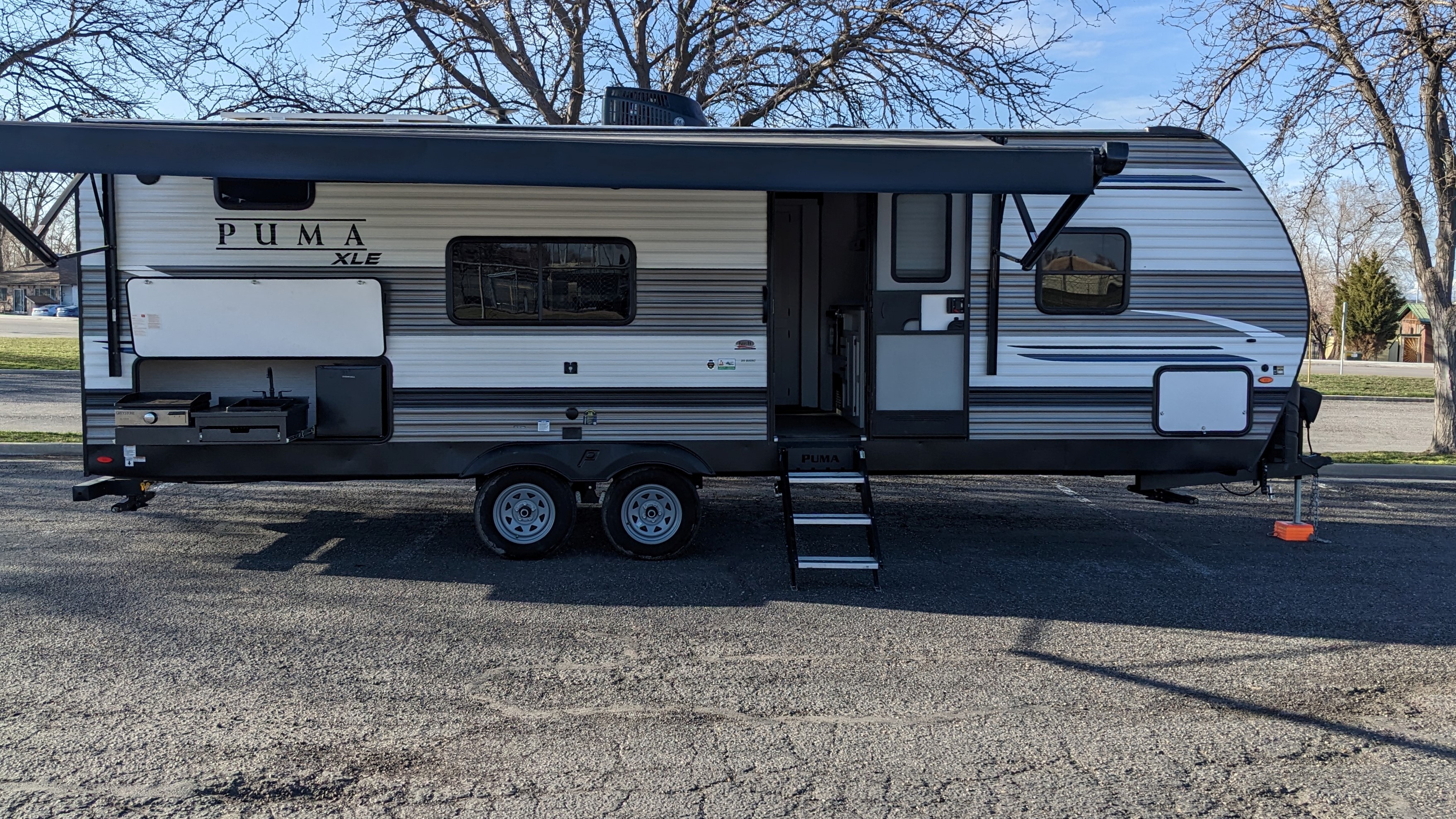 Travel trailer RV Rental 