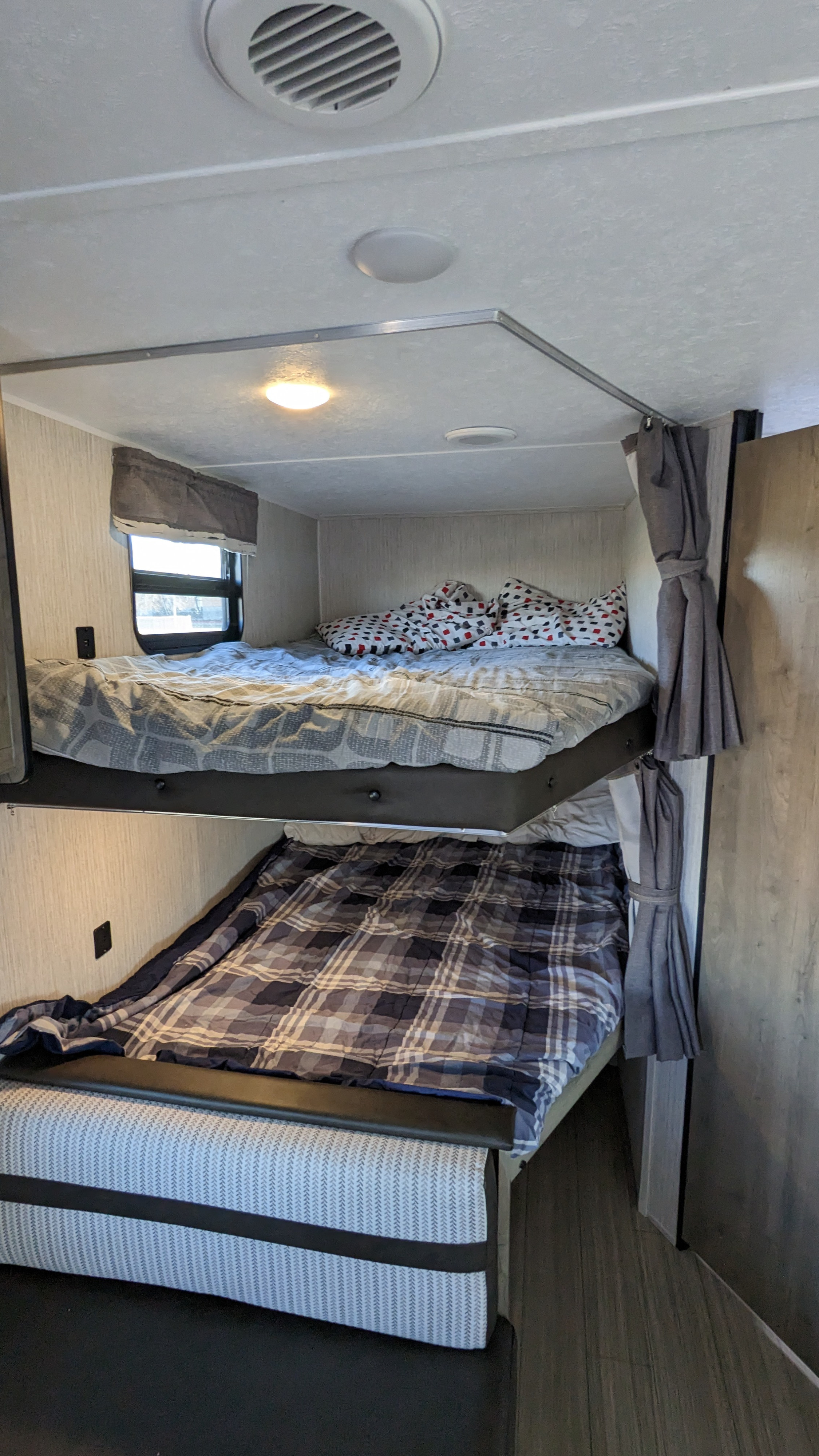 Travel trailer RV Rental 