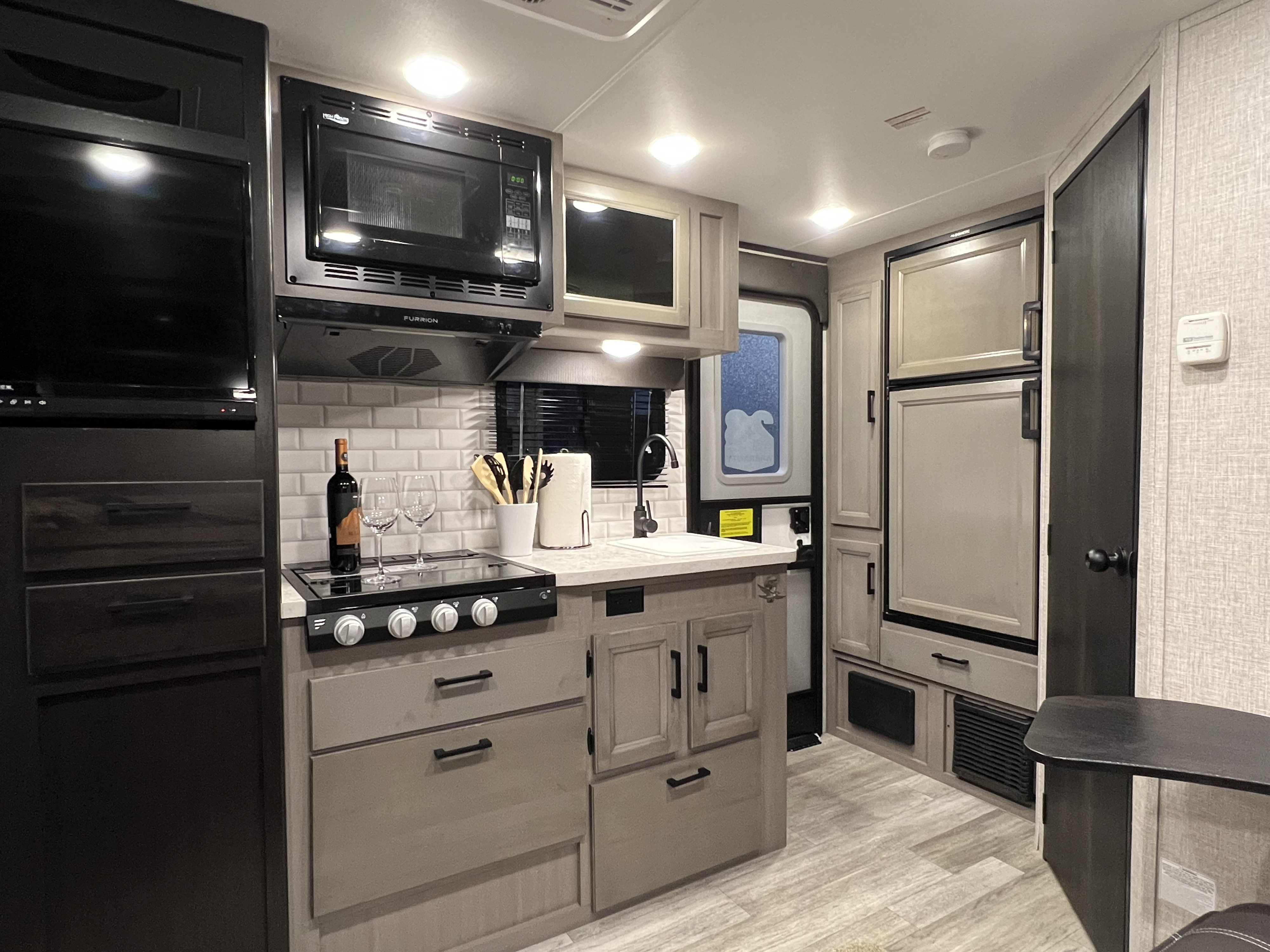 Travel trailer RV Rental 