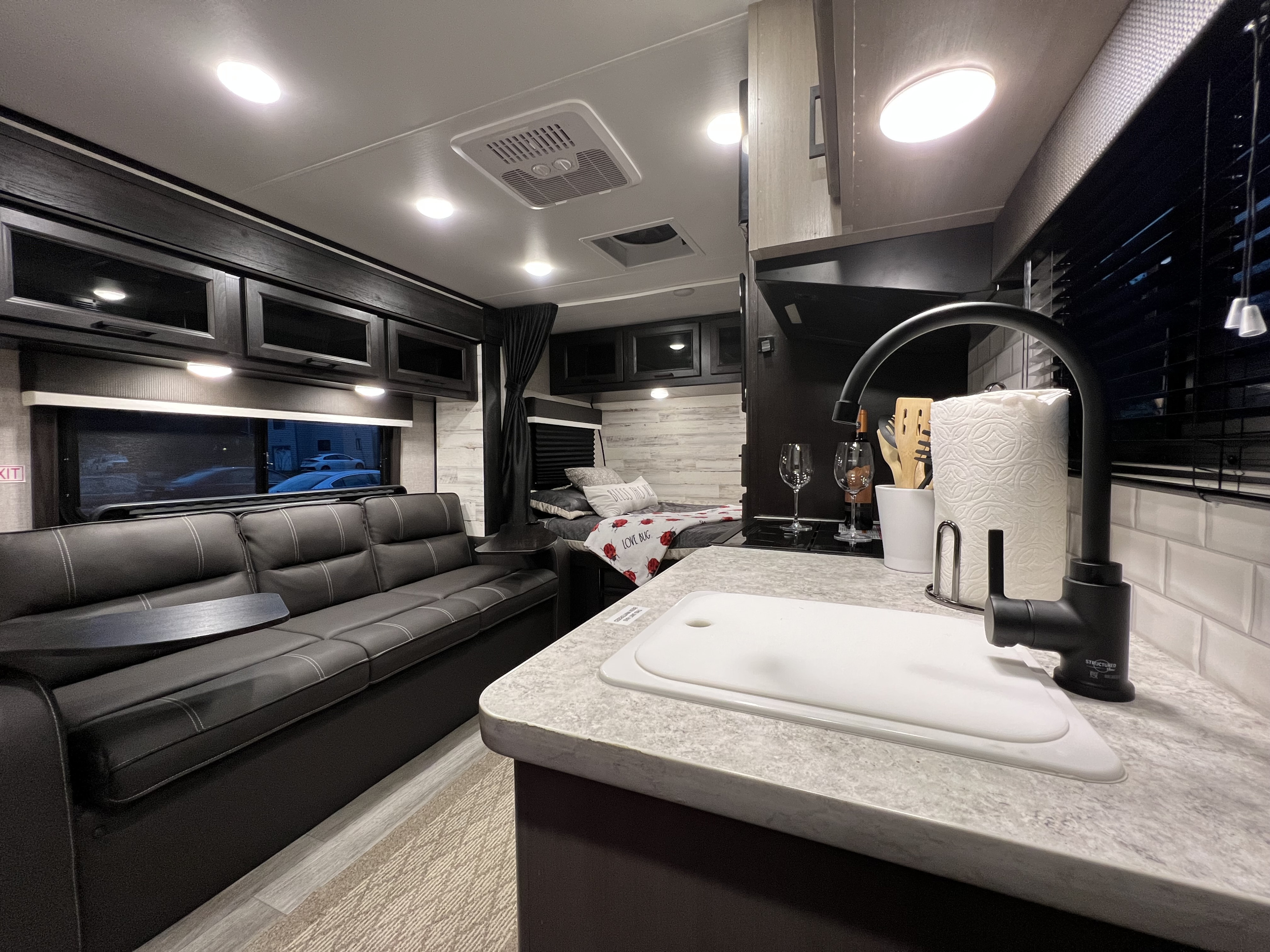 Travel trailer RV Rental 