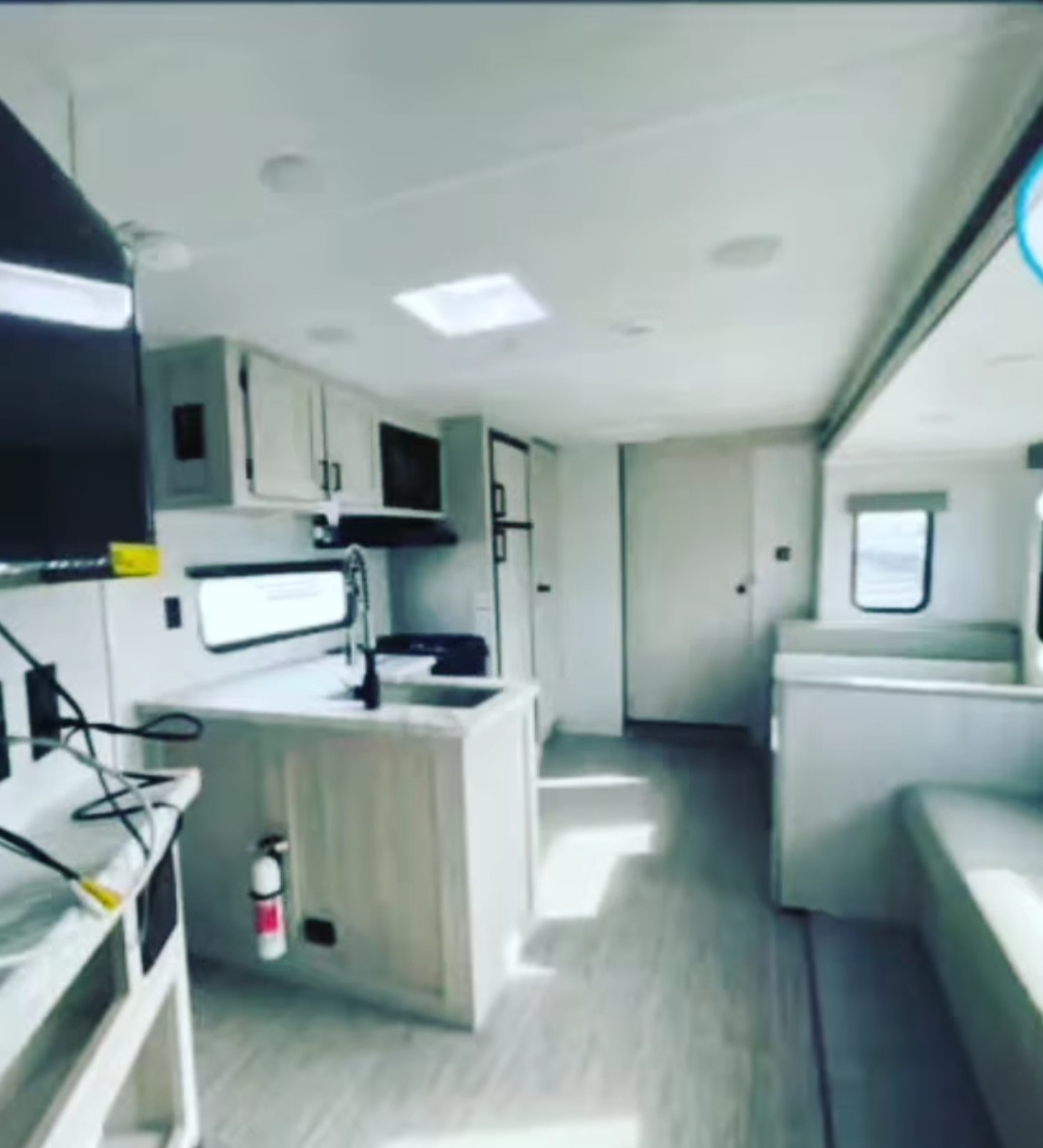 Travel trailer RV Rental 