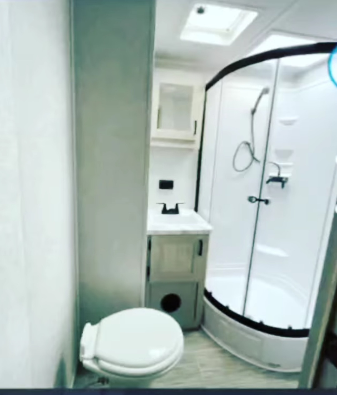 Travel trailer RV Rental 