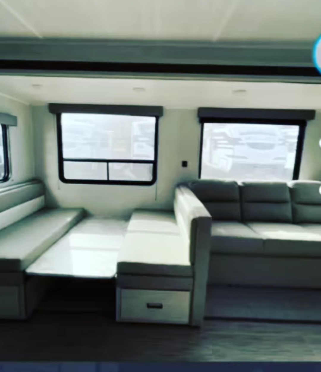 Travel trailer RV Rental 