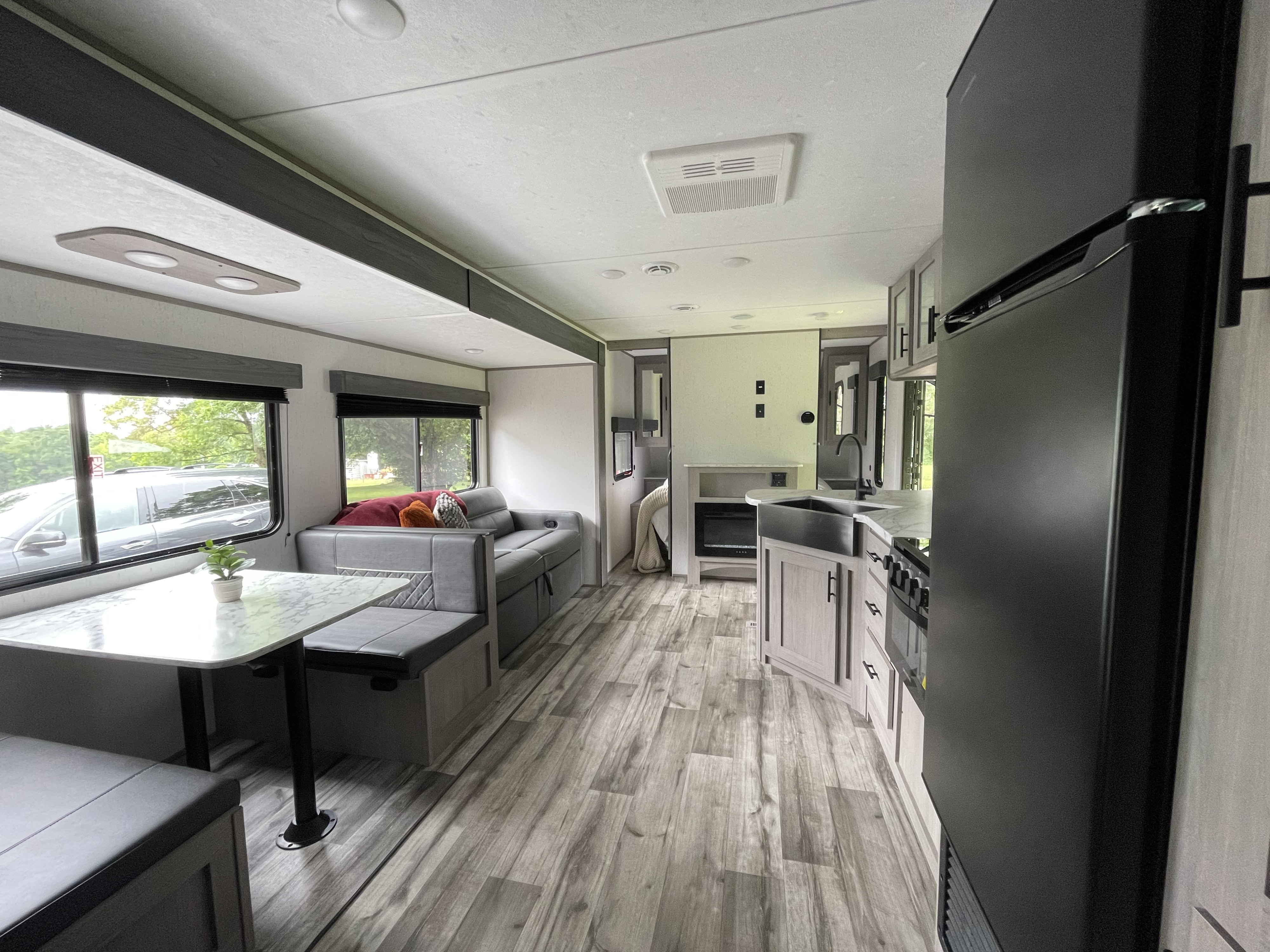 Travel trailer RV Rental 