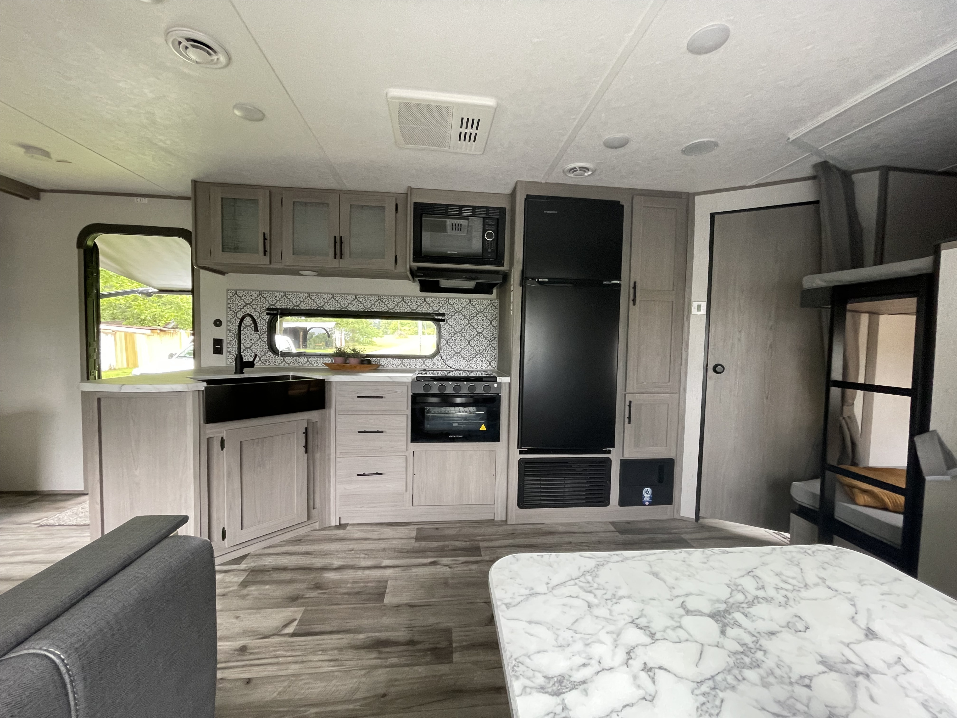 Travel trailer RV Rental 