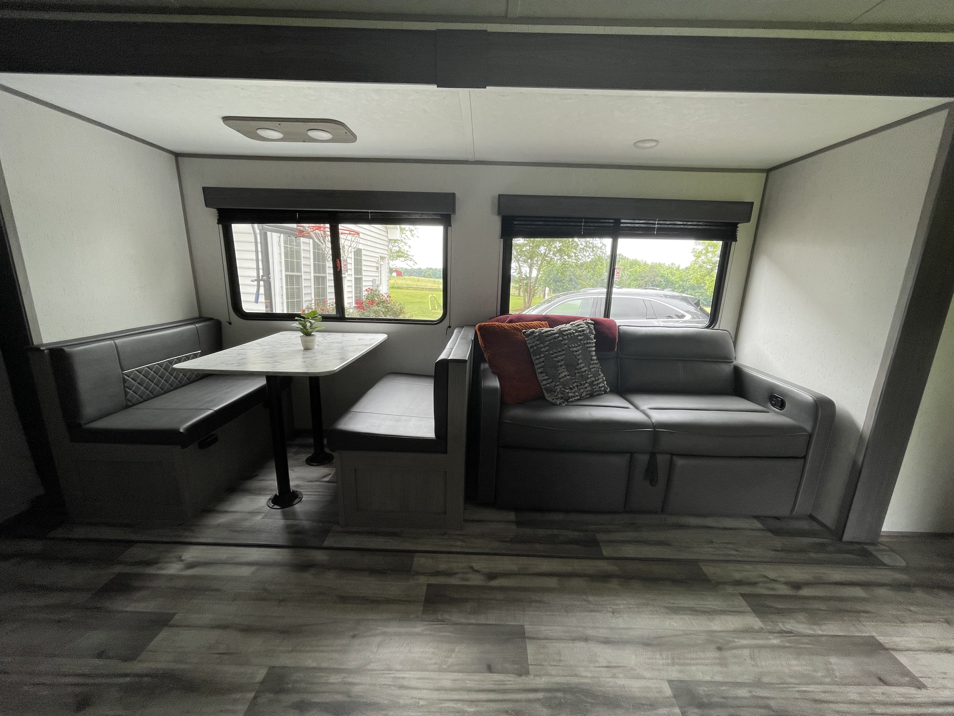 Travel trailer RV Rental 