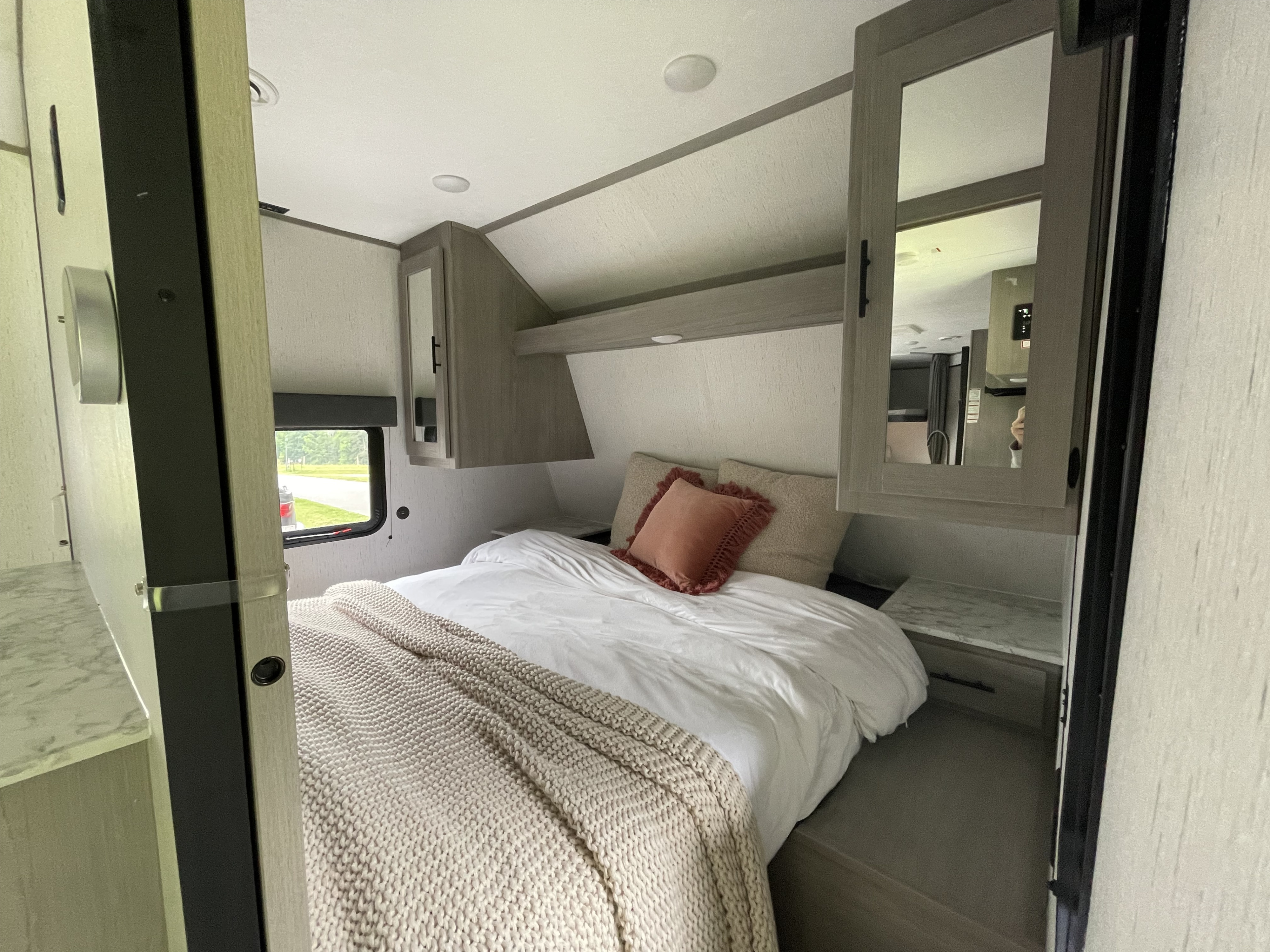 Travel trailer RV Rental 